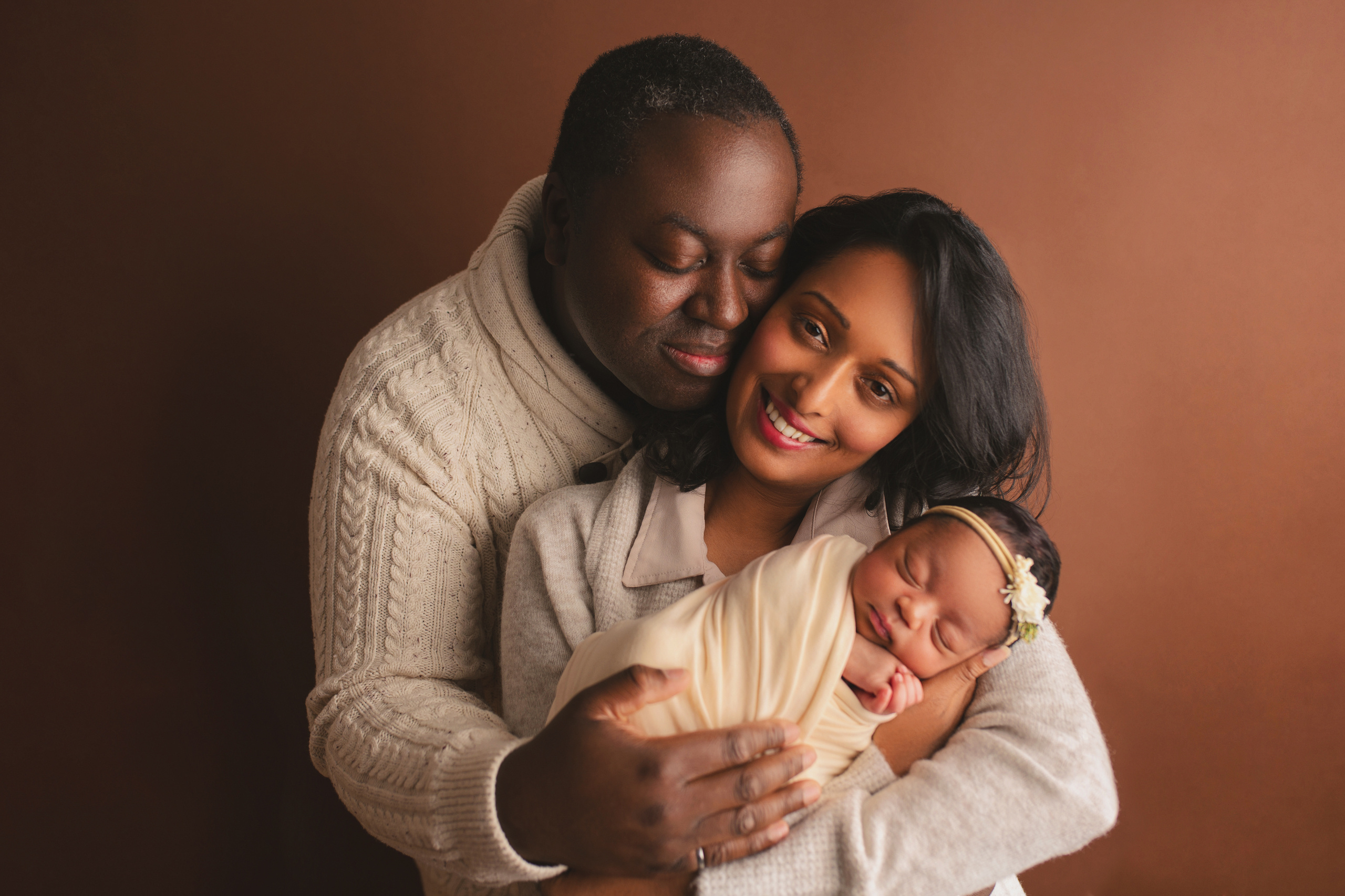 FAMILY / MATERNITY. Ottawa Newborn and Baby Newborn Photographer Elena Helali