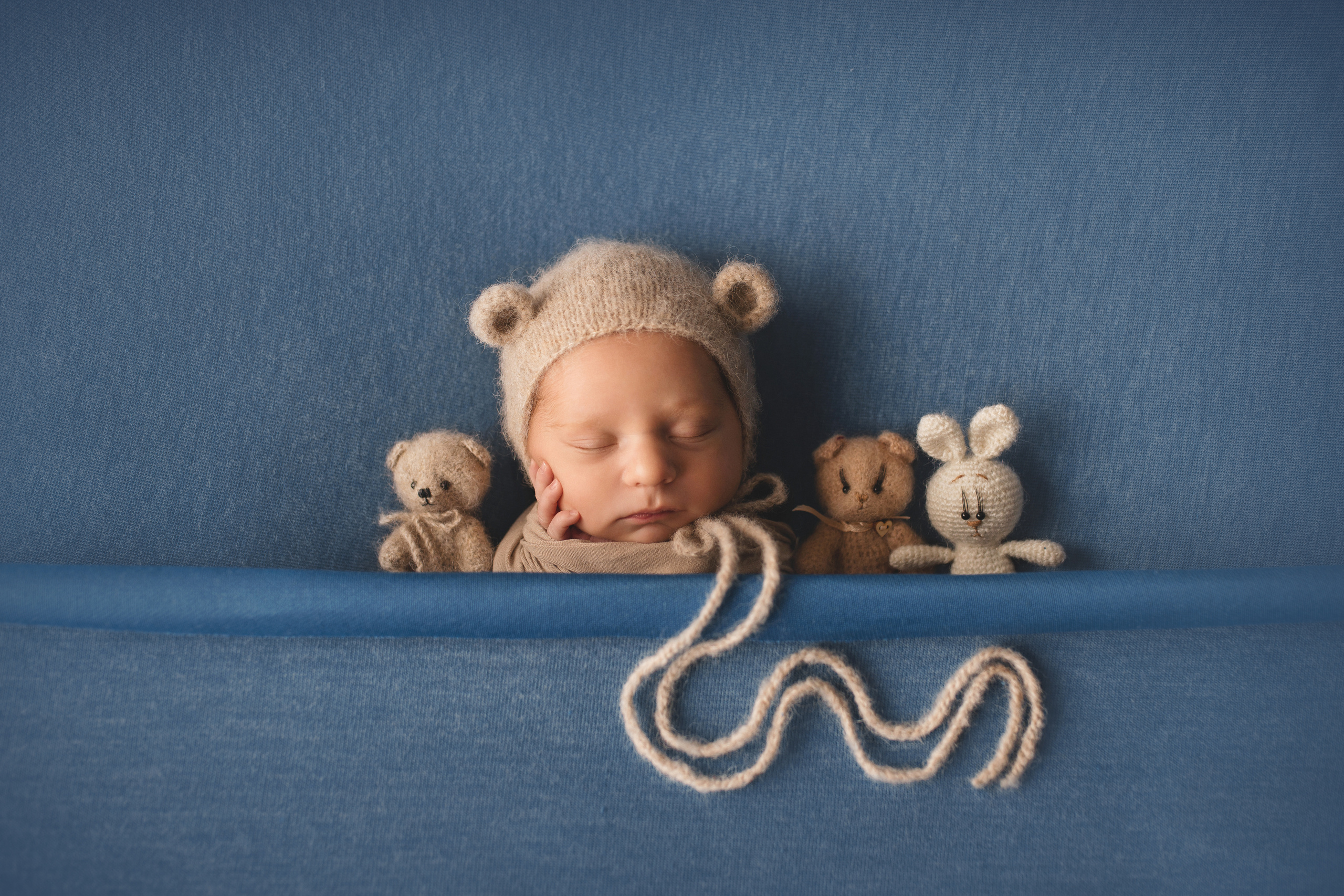 NEWBORN. Ottawa Newborn and Baby Newborn Photographer Elena Helali