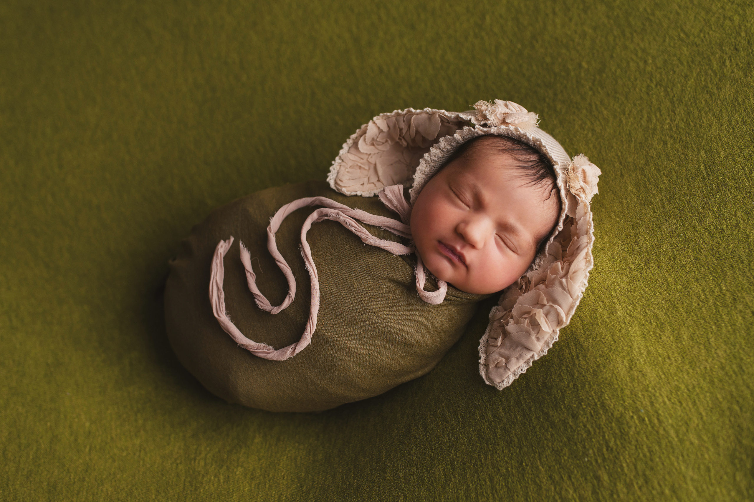 Ottawa Newborn and Baby Newborn Photographer Elena Helali