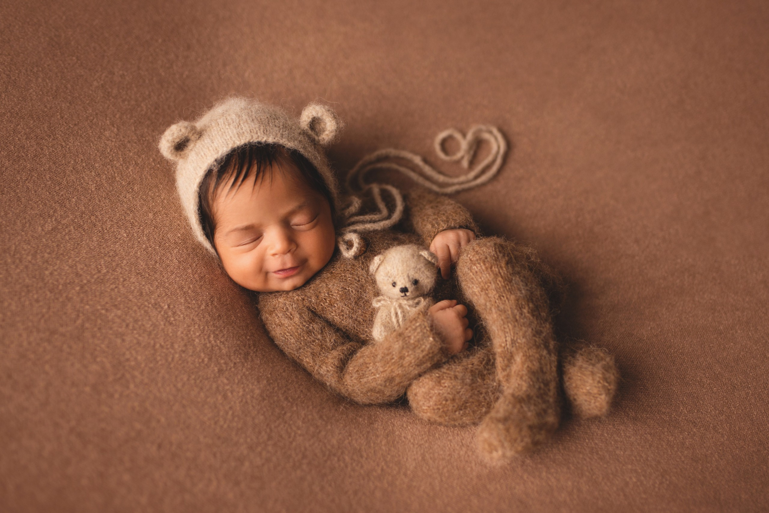 Ottawa Newborn and Baby Newborn Photographer Elena Helali