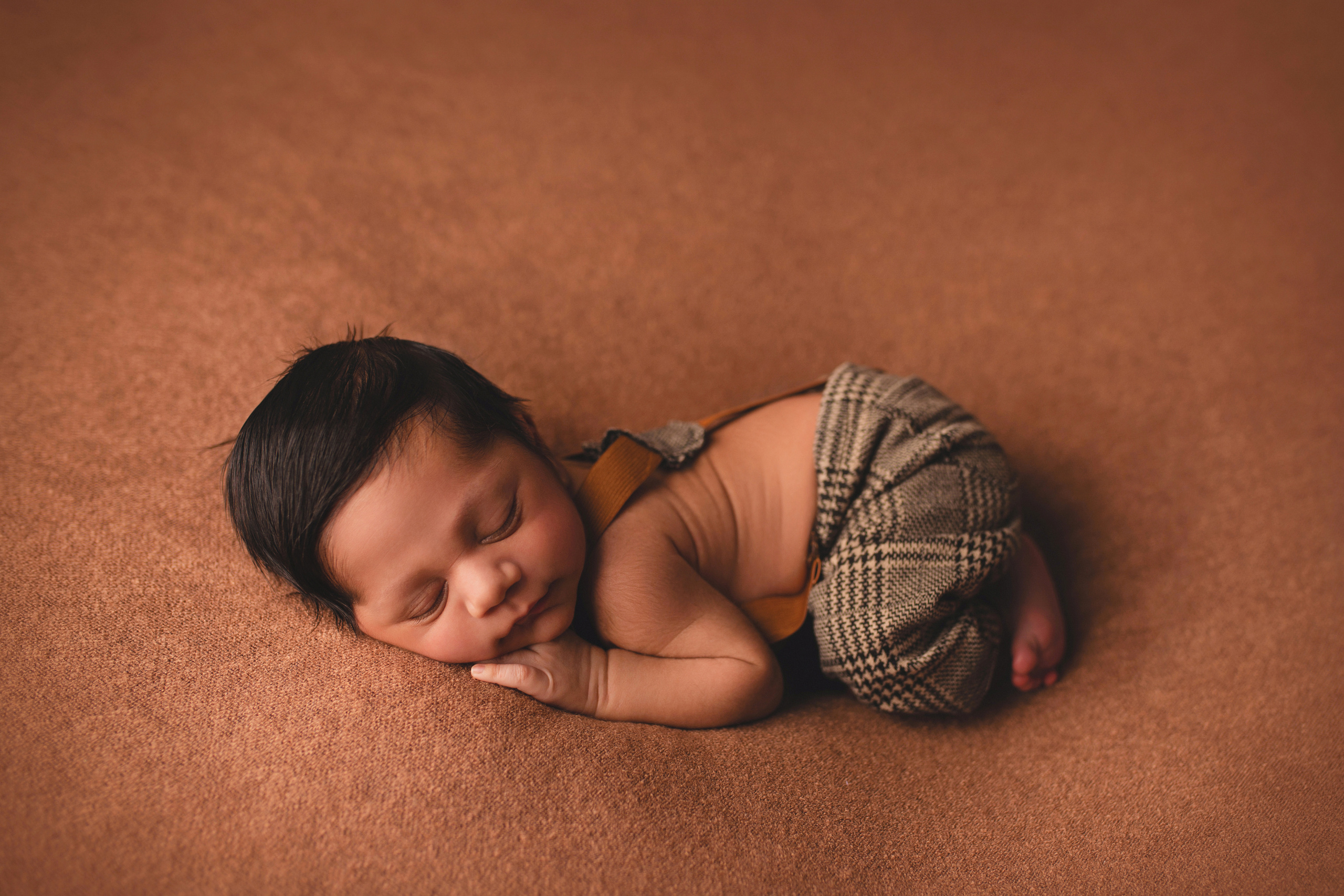 NEWBORN. Ottawa Newborn and Baby Newborn Photographer Elena Helali