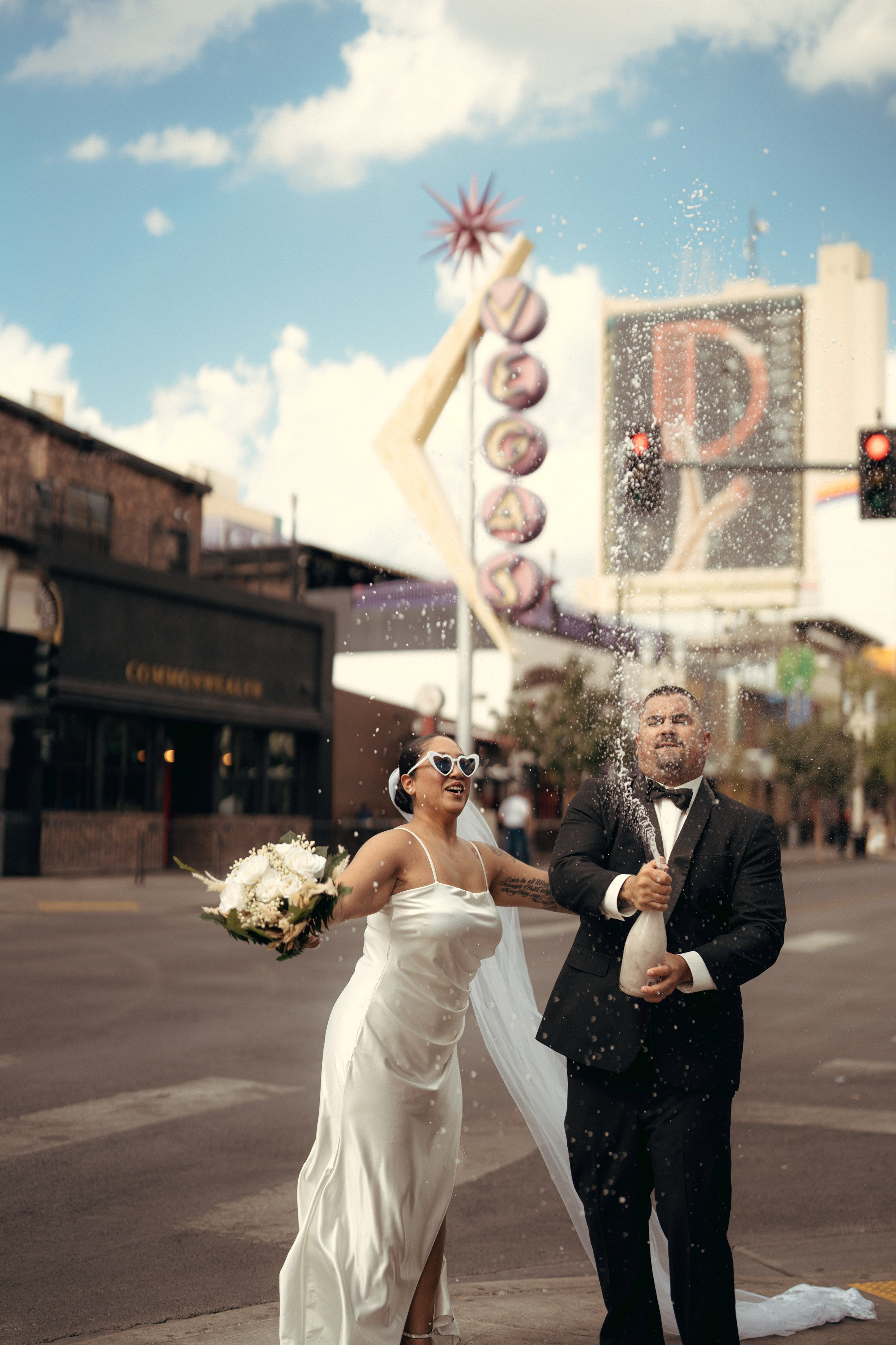 Noelani&Alex. Wedding & elopement photographer Viktoriya Kravtsov. Las Vegas