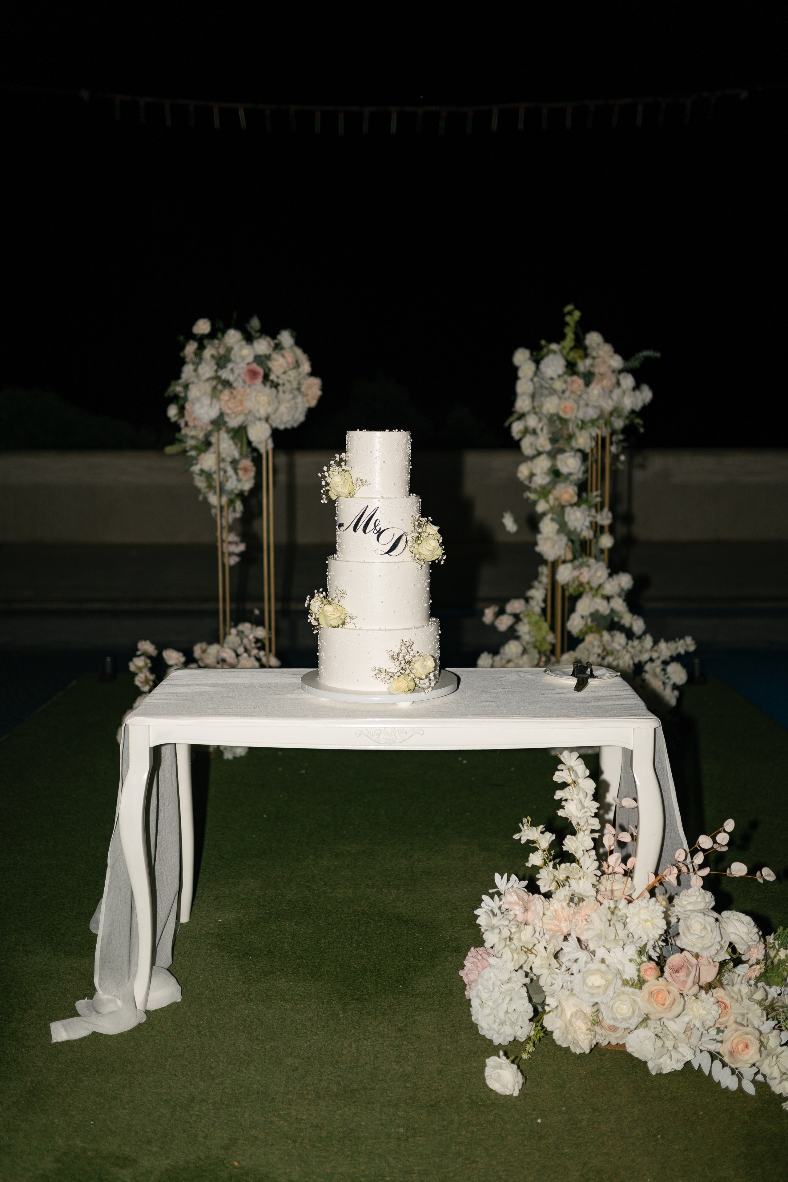 M&D|Between City Lights and Hidden Oasis. Black Sheep Produkcija| Wedding Photography and Wedding Films, based in Kragujevac, Europe / Fotograf i videograf, Kragujevac, Srbija