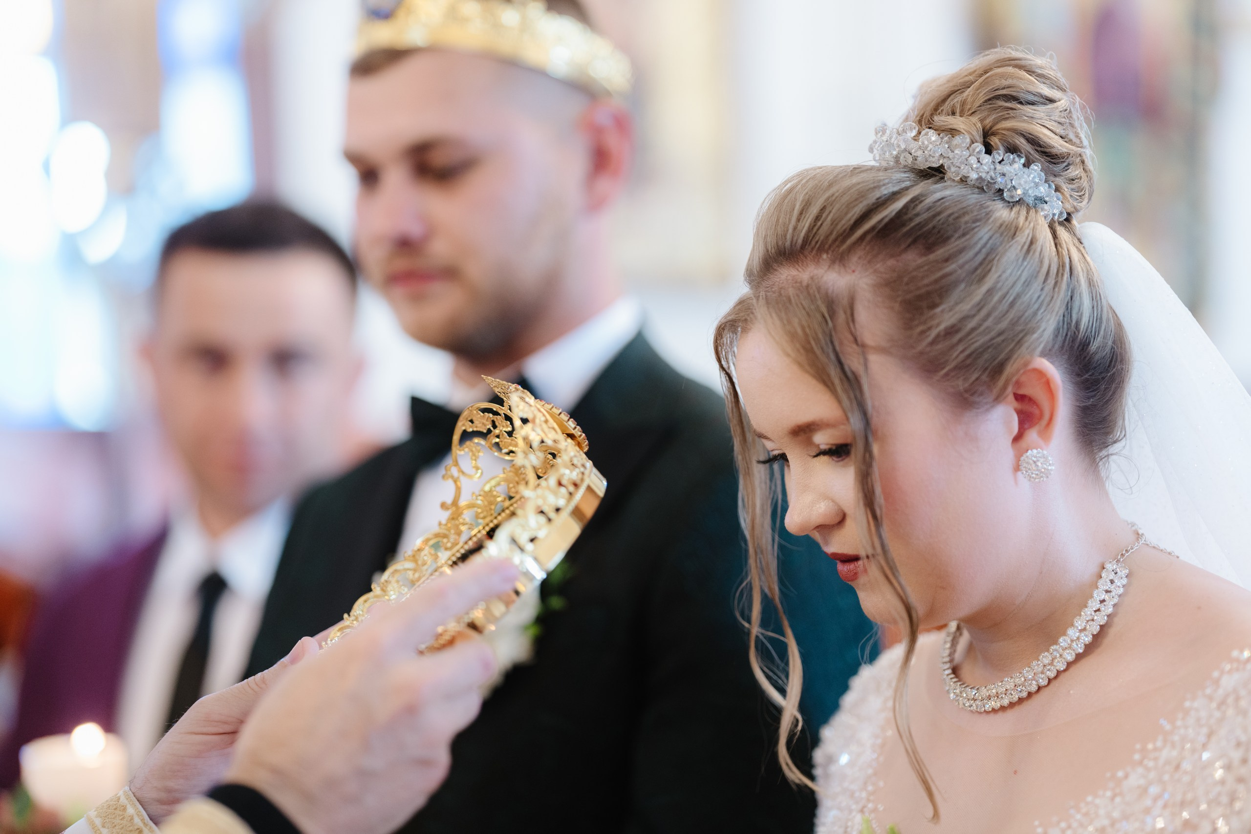 * fotograf stare civilă Siret* fotograf Bucovina* fotograf nuntă Suceava* fotograf Iași Botoșani* stare civilă tradițională* ie românească nuntă* AlinoFotoStudio* fotograf Andrei și Andreea- Alin Chirilă fotograf – stare civilă Siret, Suceava, Andrei și Andreea în ie tradițională, poveste spusă prin fotografiefotograf stare civilă Siret Suceava Alin Chirilă – miri îmbrăcați în costum tradițional bucovineanAlin Chirilă fotograf nuntă Siret Suceava – stare civilă autentică în Bucovina, emoții realefotograf Siret Suceava Alin Chirilă – Andrei și Andreea la starea civilă în ie tradiționalăstare civilă Siret fotograf Alin Chirilă – cadre naturale cu miri în costum popular din Bucovinafotograf nuntă Siret Suceava Alin Chirilă – povestitor prin fotografie, moment emoționant la starea civilăAlin Chirilă fotograf stare civilă Siret – iubire autentică surprinsă în stil documentarfotograf Bucovina Siret Alin Chirilă – stare civilă în ie tradițională, cadre pline de emoțieAlin Chirilă fotograf Suceava – Andrei și Andreea spun DA la starea civilă în Siretfotograf stare civilă Suceava Siret Alin Chirilă – poveste de iubire în stil tradițional românesc - Alin Chirilă fotograf profesionist, AlinoFotoStudio, fotograf evenimente Siret, Suceava County, Iași, Bacău County, Botoșani, Neamț County, fotograf nunți, botezuri, cununii civile, portrete și momente autentice surprinse elegant.- Alin Chirilă surprinde momente elegante de nuntă și evenimente speciale prin AlinoFotoStudio, fotograf disponibil în Siret, Suceava County, Iași, Bacău County, Botoșani și Neamț County, specializat în nunți, botezuri și cununii civile. - Alin Chirilă fotograf profesionist, AlinoFotoStudio, fotograf nuntă și evenimente în Siret, Suceava, Iași, Bacău, Botoșani și Piatra Neamț, fotograf nunți, botezuri, cununie civilă, ședințe foto, trash the dress, logodnă, familie, portrete și fotografii autentice. - AlinoFotoStudio by Alin Chirilă, fotograf evenimente premium în Suceava County, Iași County, Bacău County, Botoșani County și Neamț County, fotograf de familie, fotograf ceremonii religioase, petreceri și momente emoționante. - Alin Chirilă fotograf, povestitor prin fotografie, servicii foto profesionale pentru mireasă, mire, pregătiri nuntă, biserică, restaurant, valsul mirilor, tradiții românești și amintiri de neuitat în Moldova.