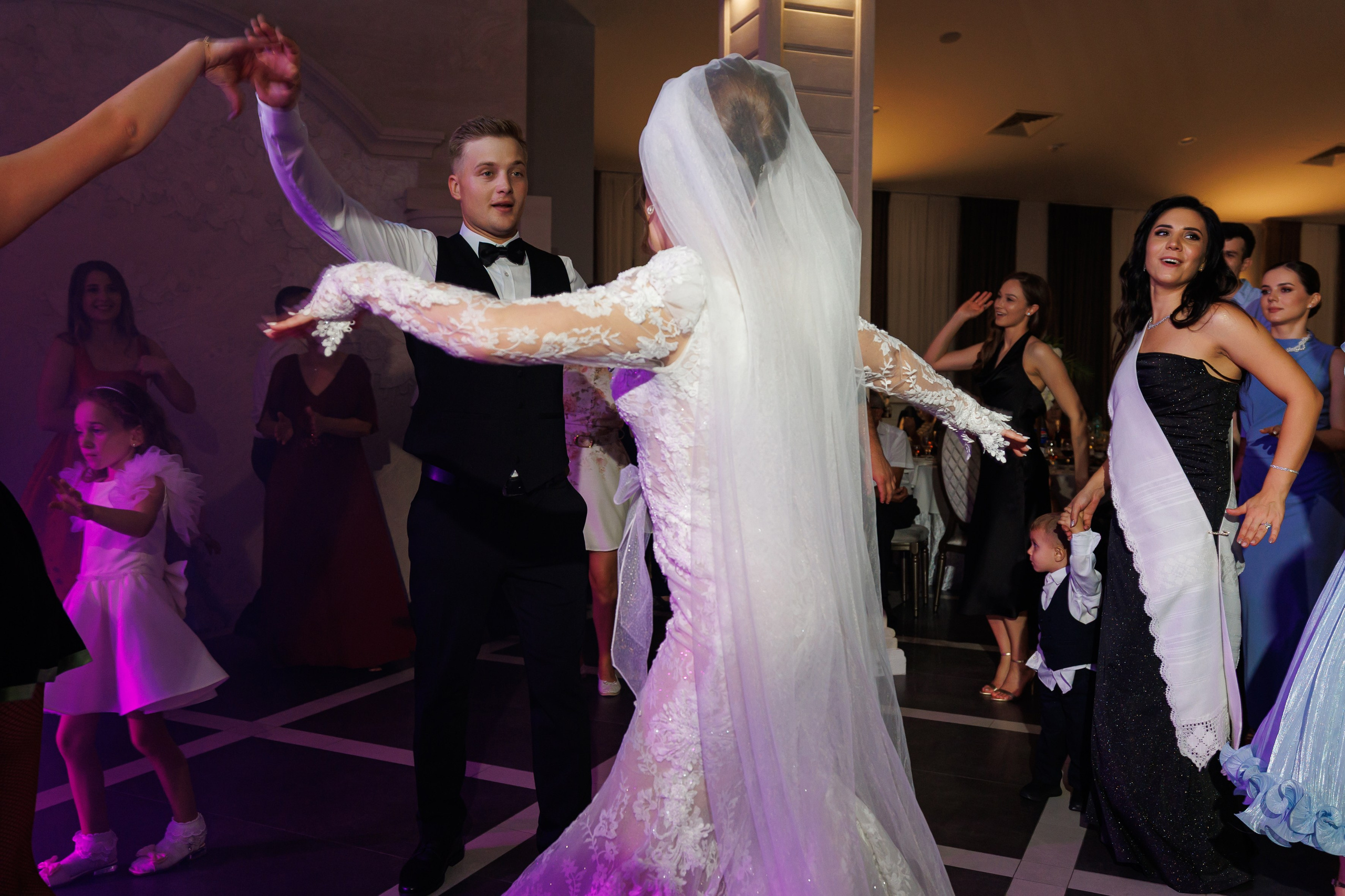 Fotograf nunta chisinau. Dinu Malancea. Dinumalancea.com — fotograf de nunta si familie. Moldova, Romania, UE