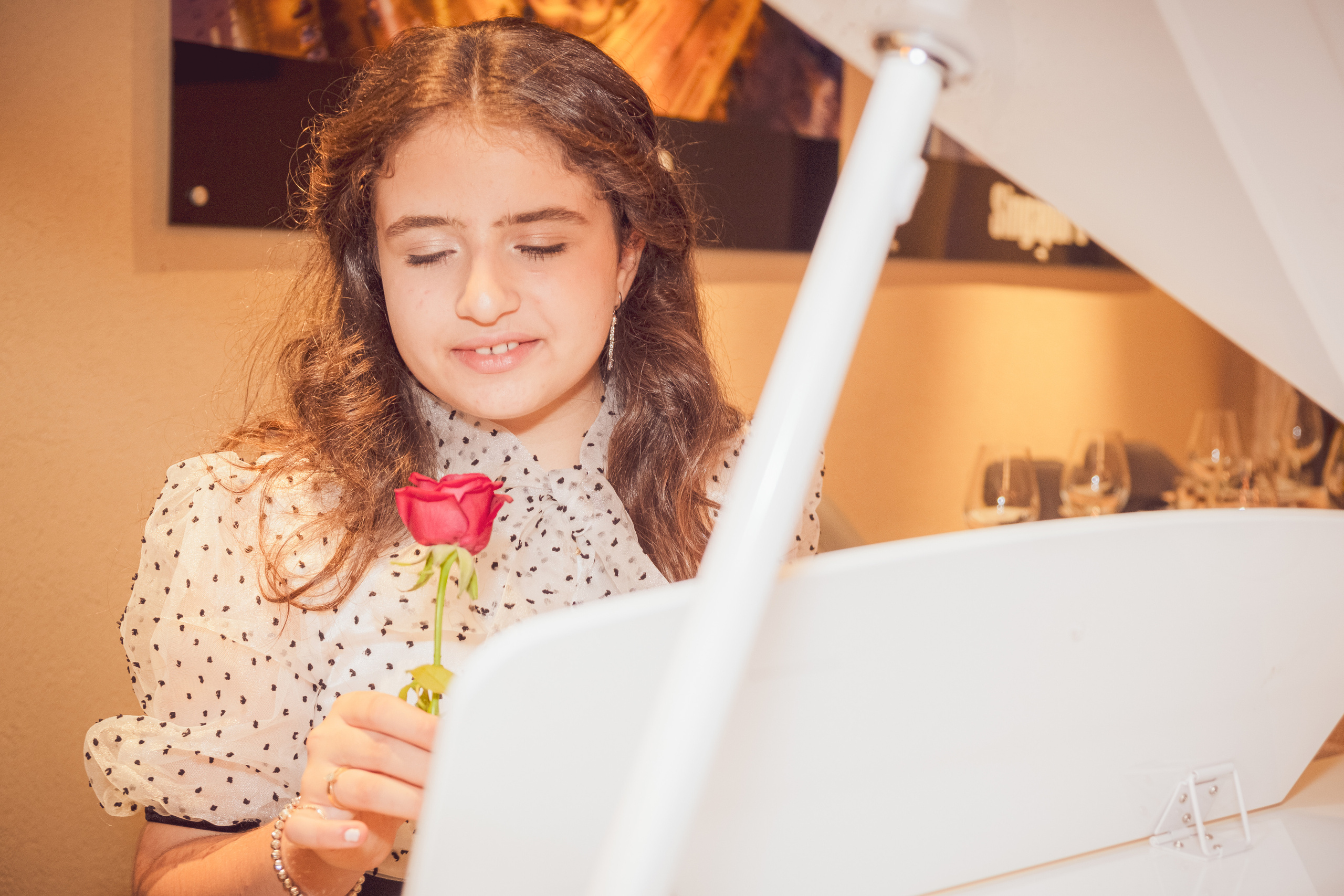 Birthday. Middle East Photo Agency סוכנות צילום המזרח התיכון — צילום מקצועי והדפסת מגנטים לאירועים