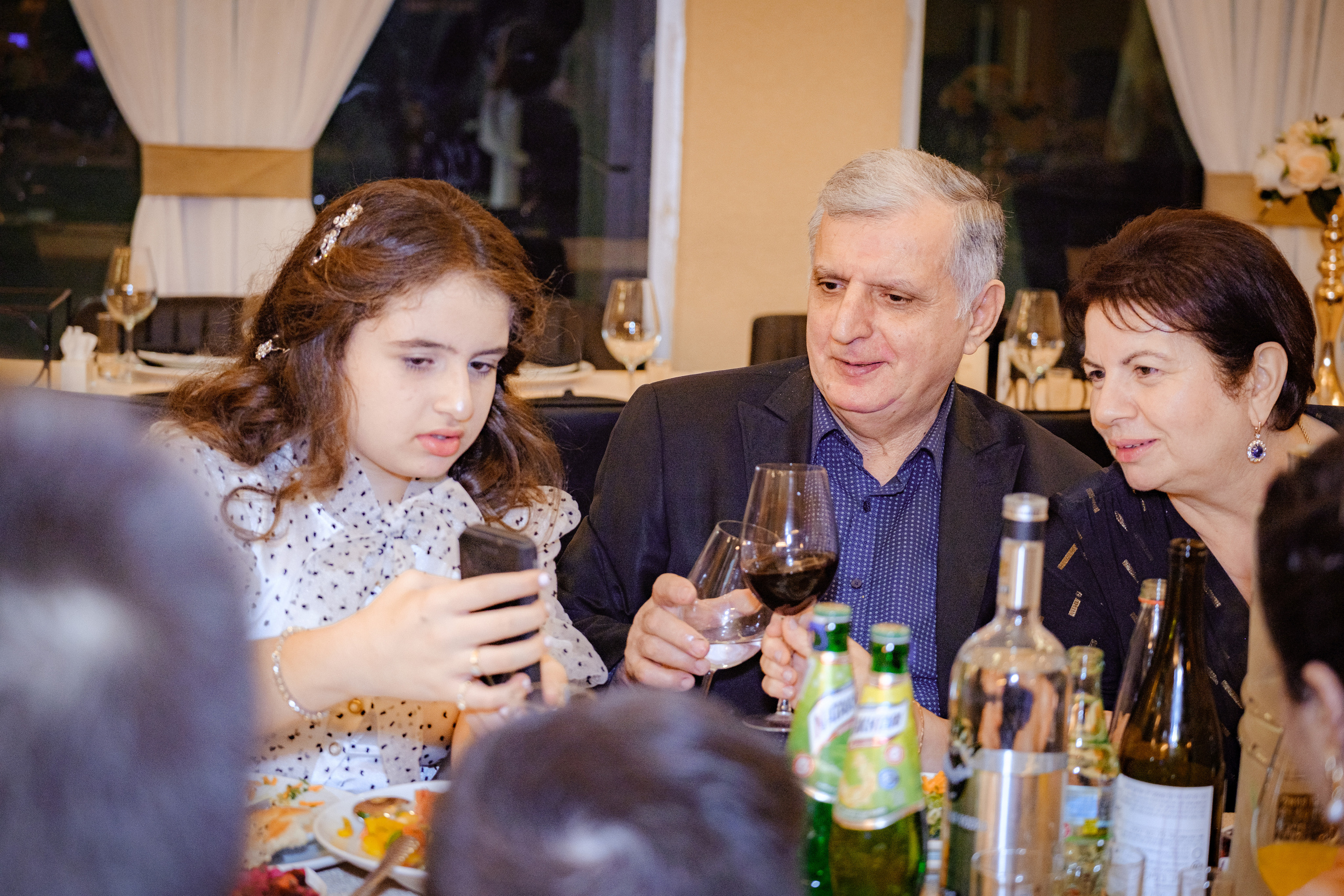 Birthday. Middle East Photo Agency סוכנות צילום המזרח התיכון — צילום מקצועי והדפסת מגנטים לאירועים