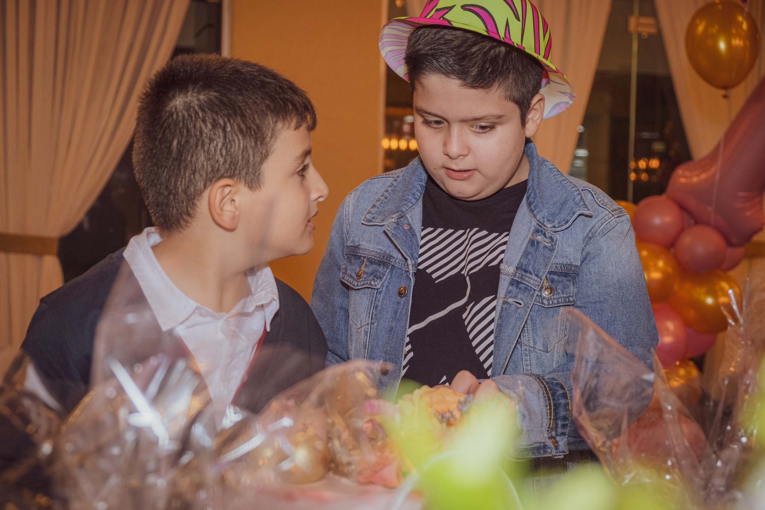 Birthday party. Middle East Photo Agency — Weddings, Bar & Bat Mitzvahs, Brit Milah, Theater, Magnets, Portraits