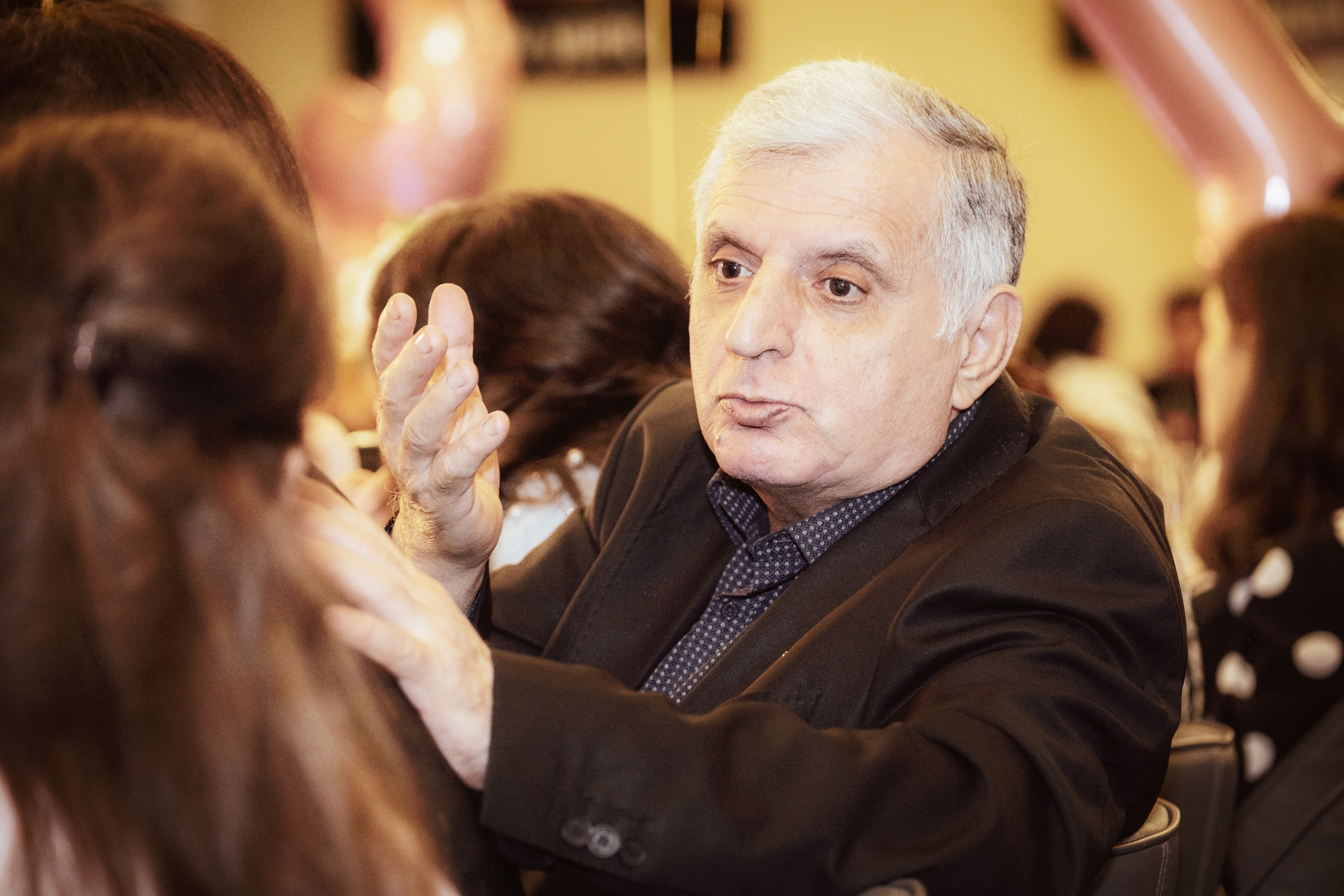 Birthday. Middle East Photo Agency סוכנות צילום המזרח התיכון — צילום מקצועי והדפסת מגנטים לאירועים