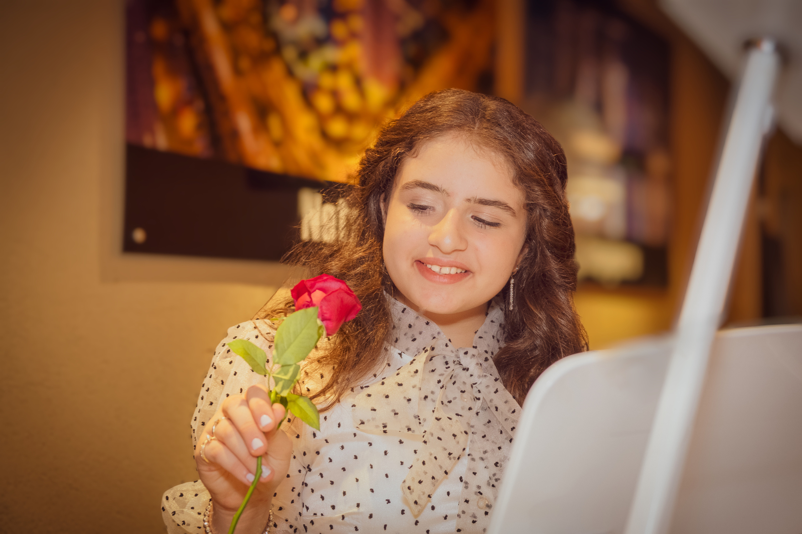 Birthday party. Middle East Photo Agency — Weddings, Bar & Bat Mitzvahs, Brit Milah, Theater, Magnets, Portraits