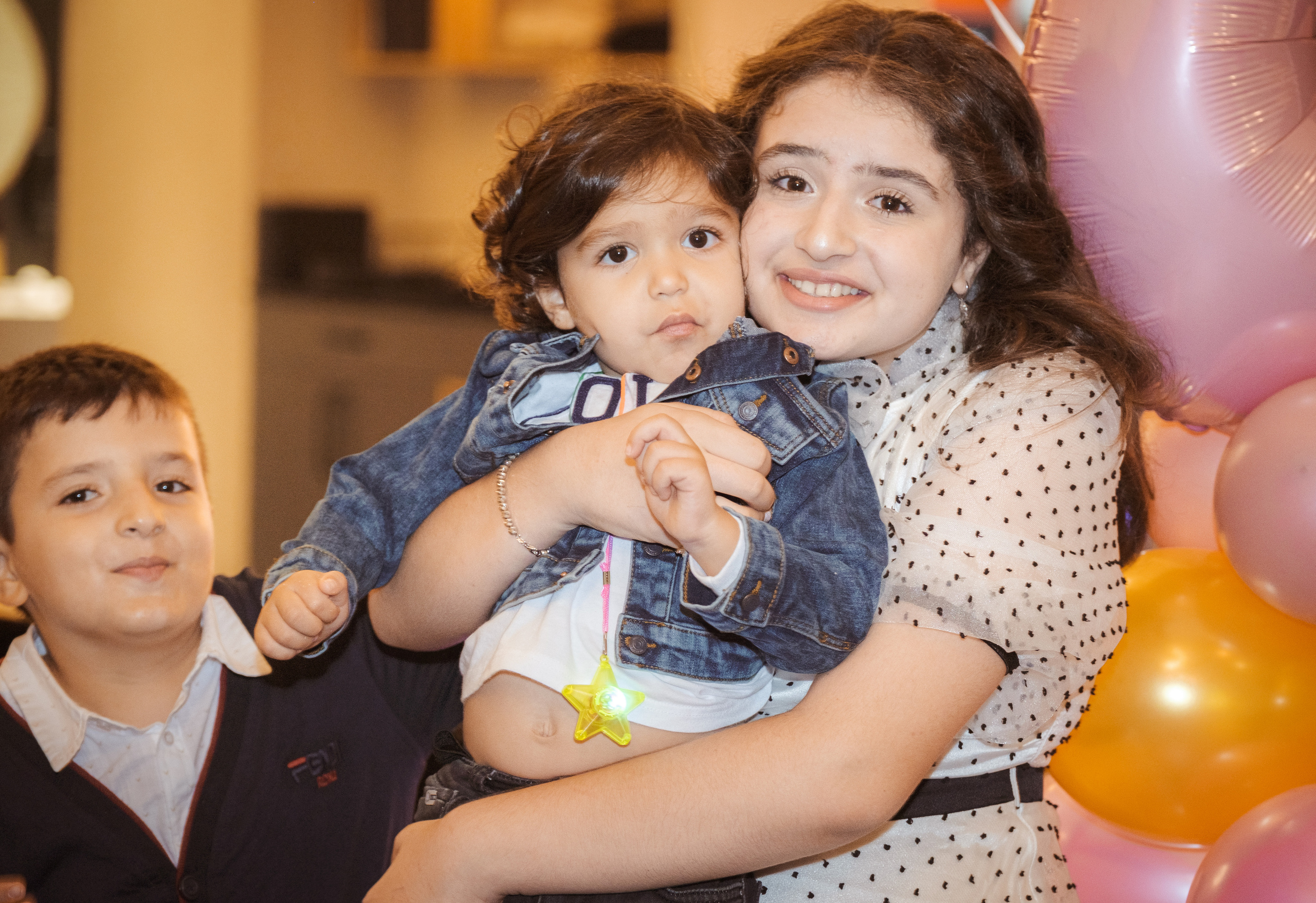 Birthday. Middle East Photo Agency סוכנות צילום המזרח התיכון — צילום מקצועי והדפסת מגנטים לאירועים