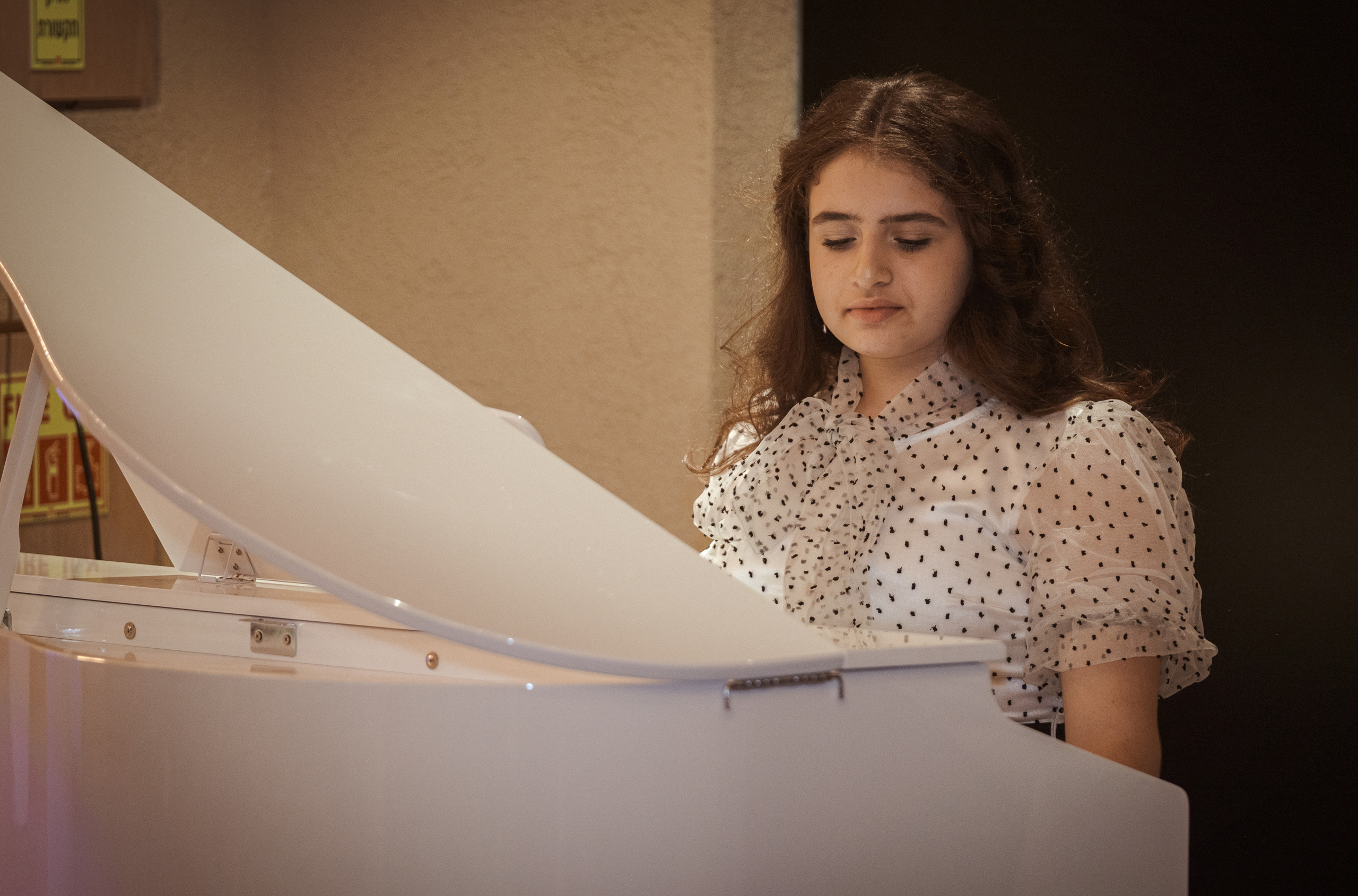 Birthday. Middle East Photo Agency סוכנות צילום המזרח התיכון — צילום מקצועי והדפסת מגנטים לאירועים