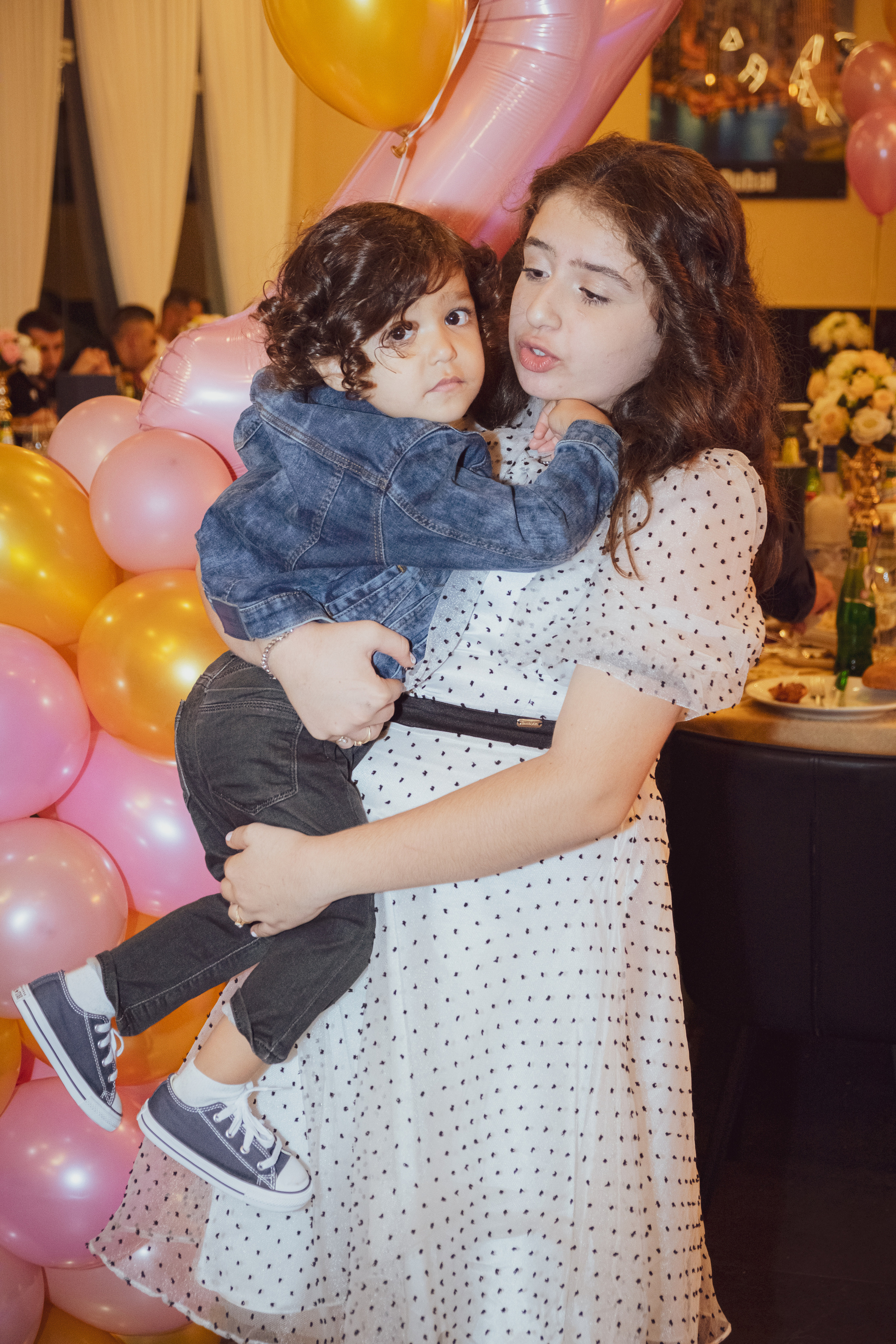 Birthday. Middle East Photo Agency סוכנות צילום המזרח התיכון — צילום מקצועי והדפסת מגנטים לאירועים