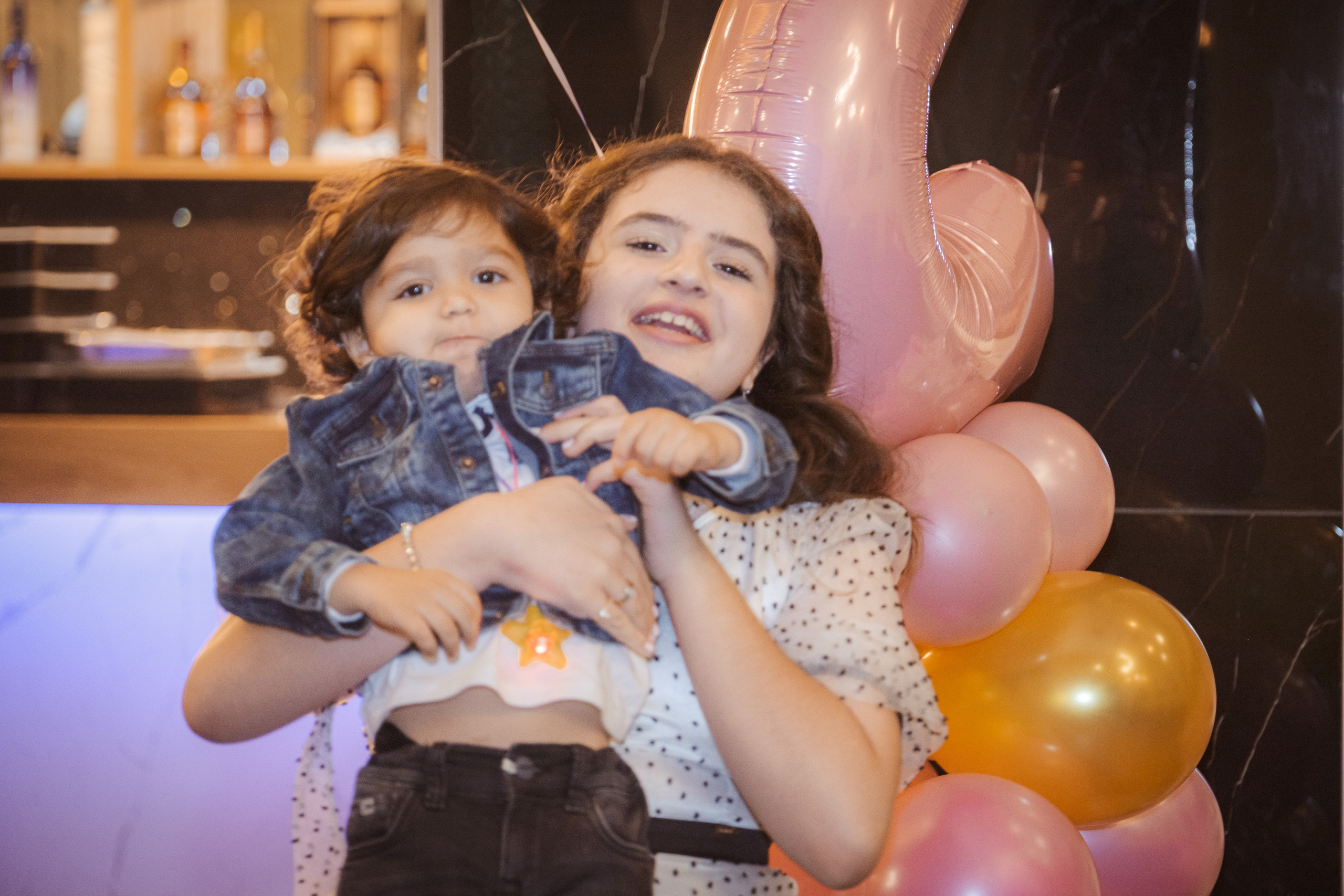 Birthday. Middle East Photo Agency סוכנות צילום המזרח התיכון — צילום מקצועי והדפסת מגנטים לאירועים