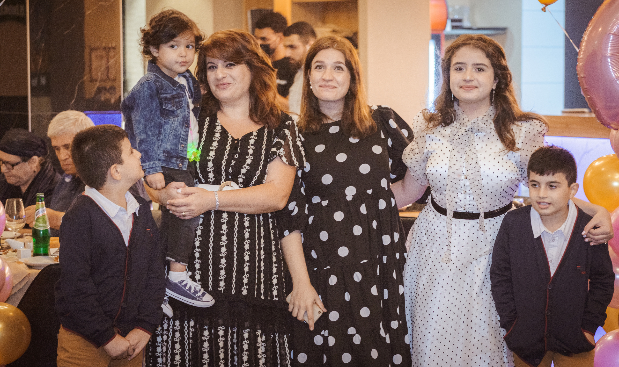 Birthday. Middle East Photo Agency סוכנות צילום המזרח התיכון — צילום מקצועי והדפסת מגנטים לאירועים