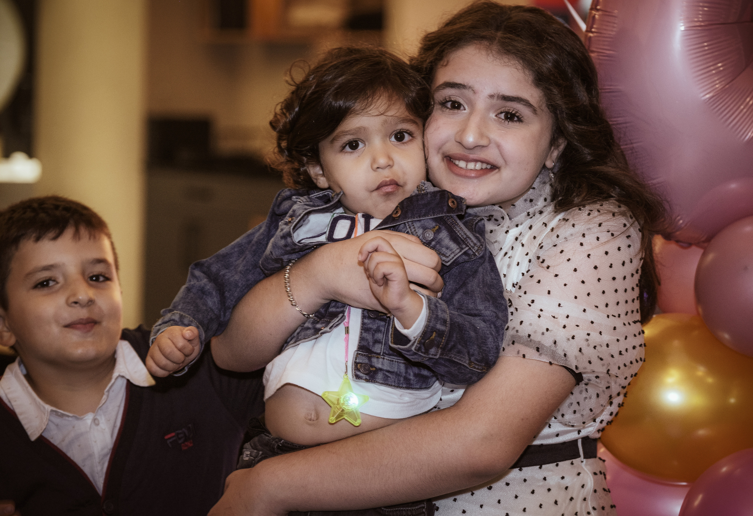 Birthday party. Middle East Photo Agency — Weddings, Bar & Bat Mitzvahs, Brit Milah, Theater, Magnets, Portraits