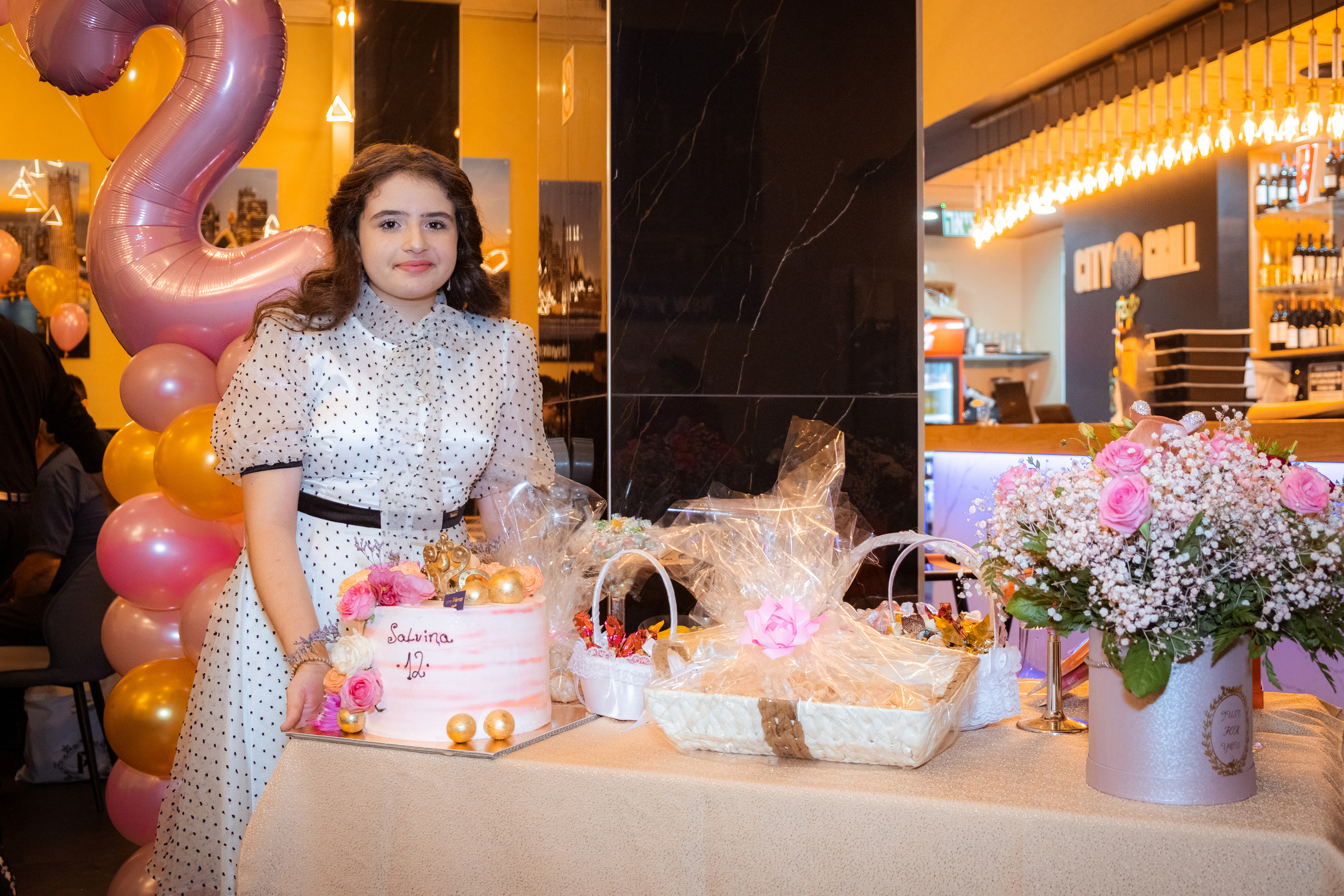 Birthday. Middle East Photo Agency סוכנות צילום המזרח התיכון — צילום מקצועי והדפסת מגנטים לאירועים