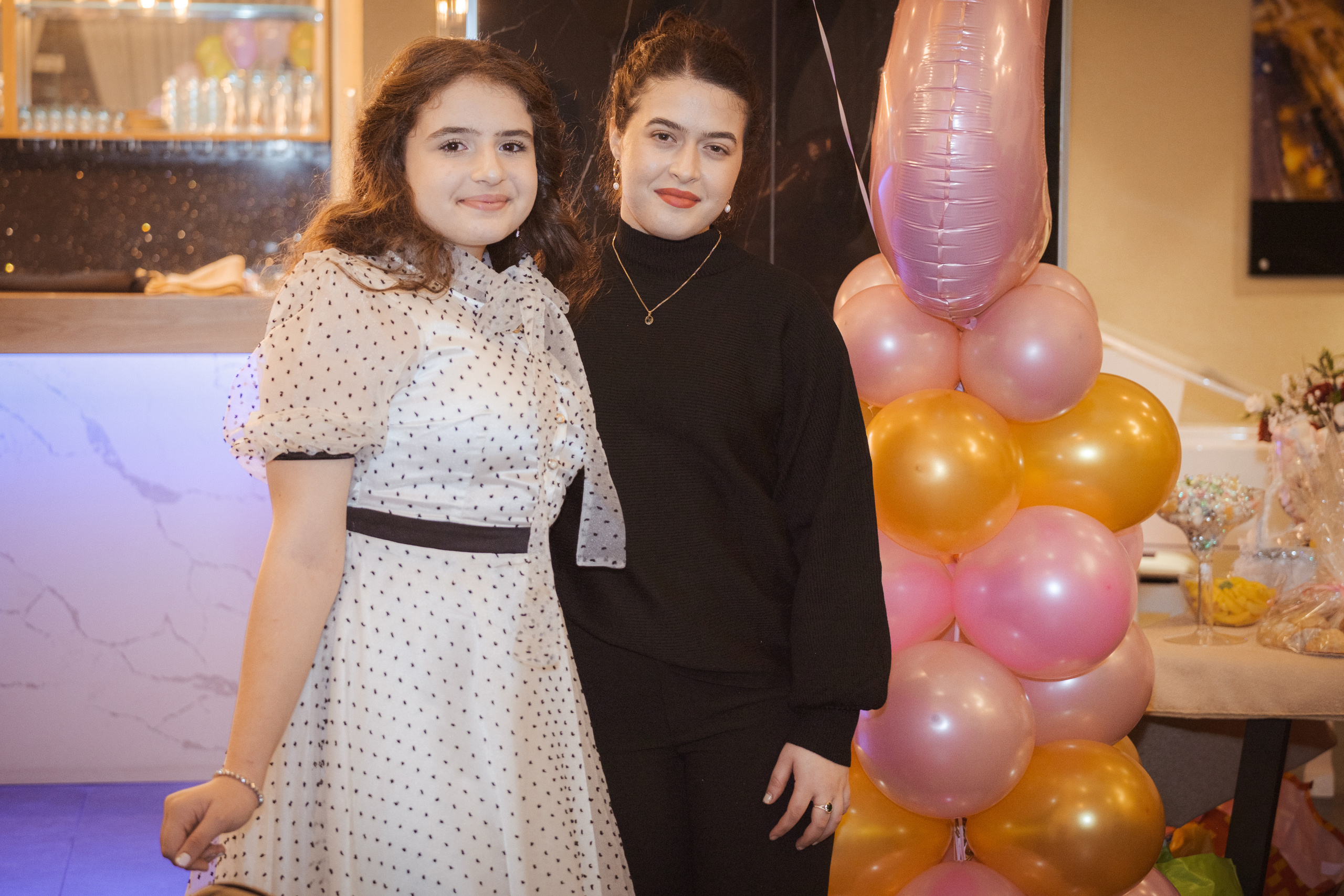 Birthday. Middle East Photo Agency סוכנות צילום המזרח התיכון — צילום מקצועי והדפסת מגנטים לאירועים