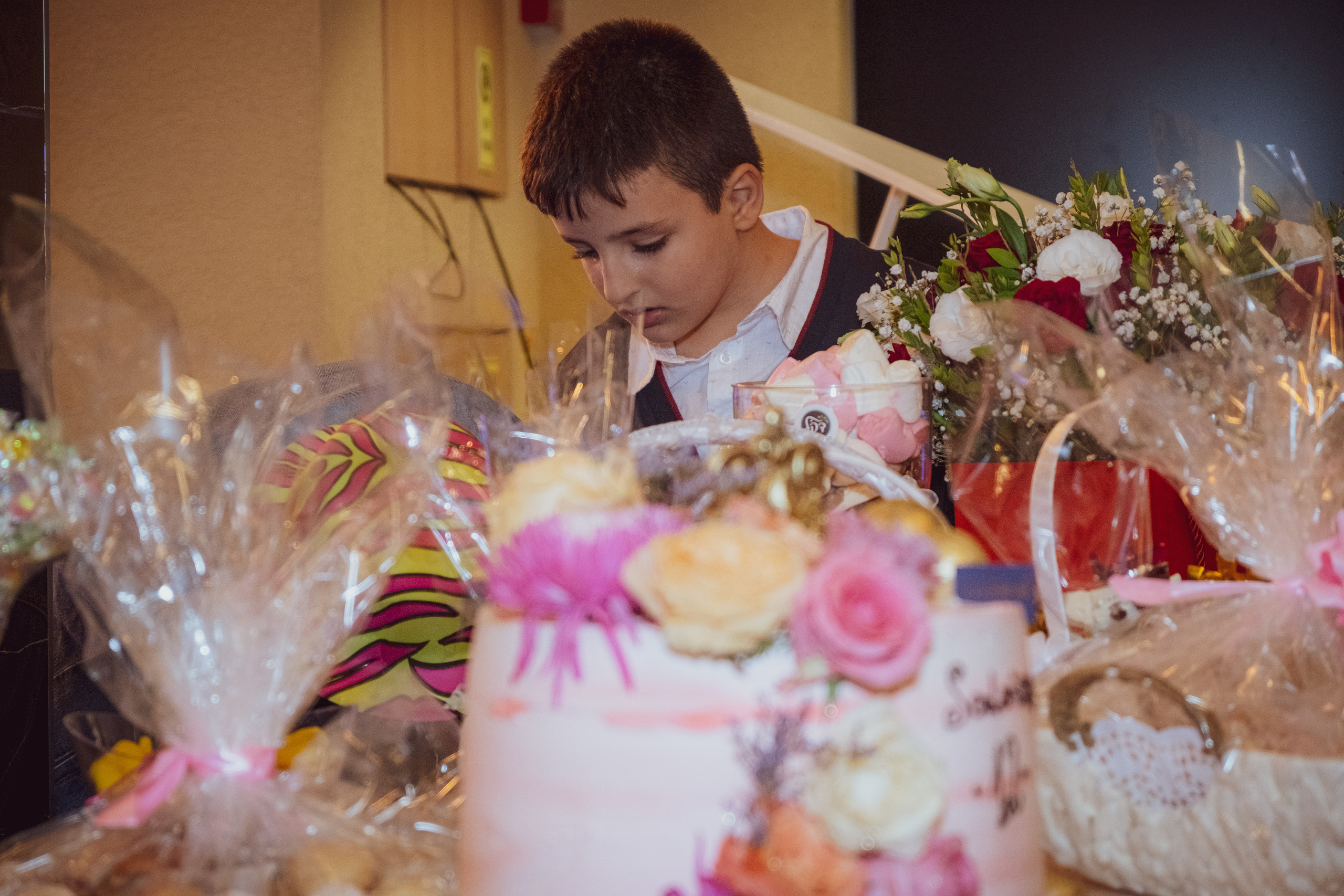 Birthday party. Middle East Photo Agency — Weddings, Bar & Bat Mitzvahs, Brit Milah, Theater, Magnets, Portraits