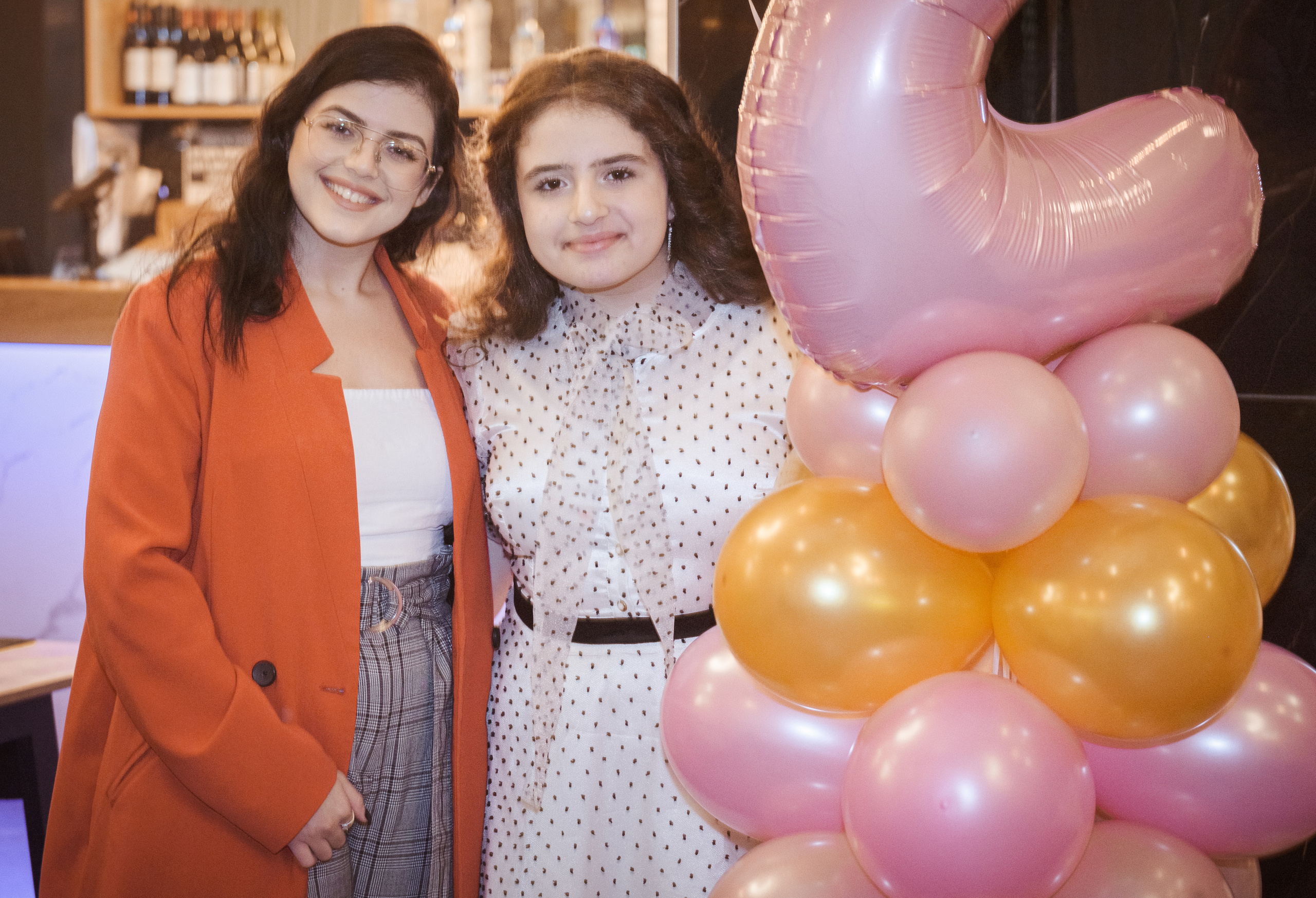 Birthday. Middle East Photo Agency סוכנות צילום המזרח התיכון — צילום מקצועי והדפסת מגנטים לאירועים