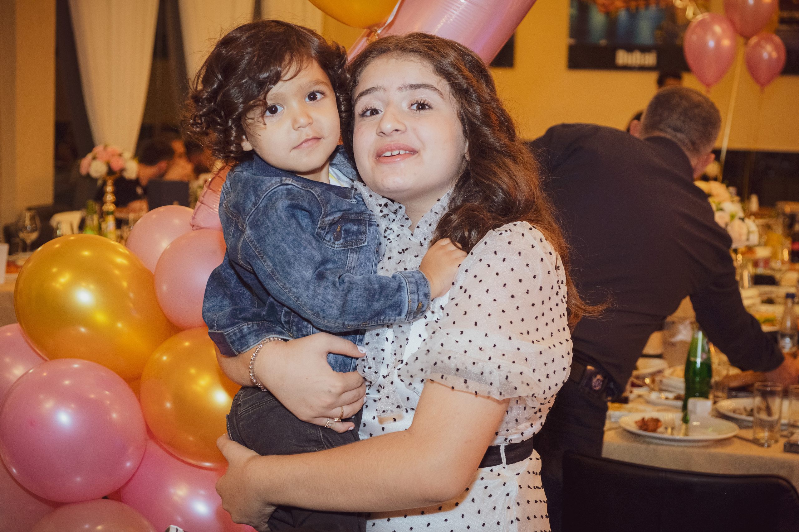 Birthday. Middle East Photo Agency סוכנות צילום המזרח התיכון — צילום מקצועי והדפסת מגנטים לאירועים