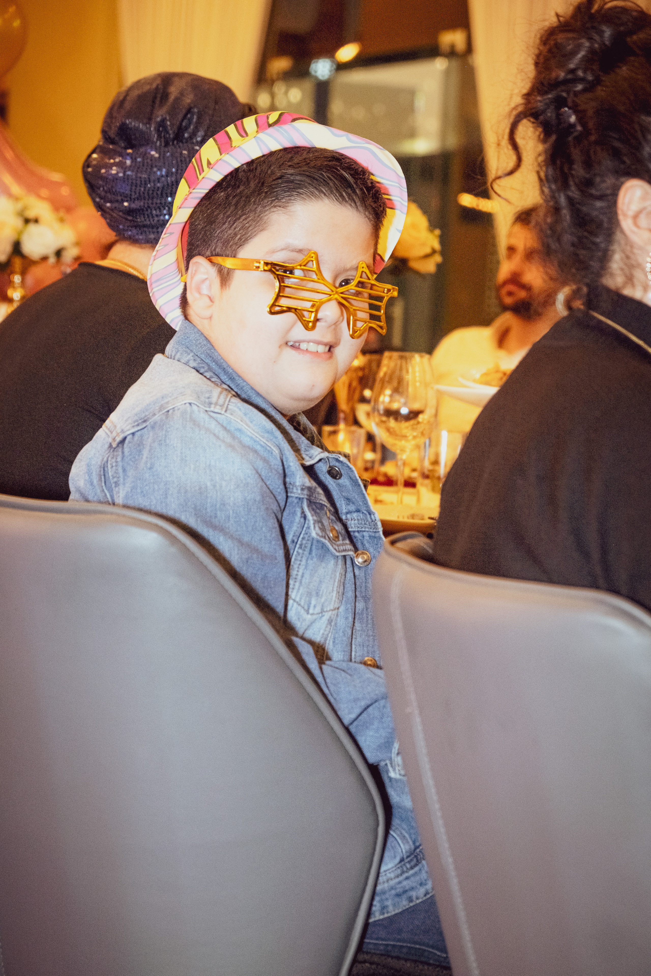 Birthday. Middle East Photo Agency סוכנות צילום המזרח התיכון — צילום מקצועי והדפסת מגנטים לאירועים