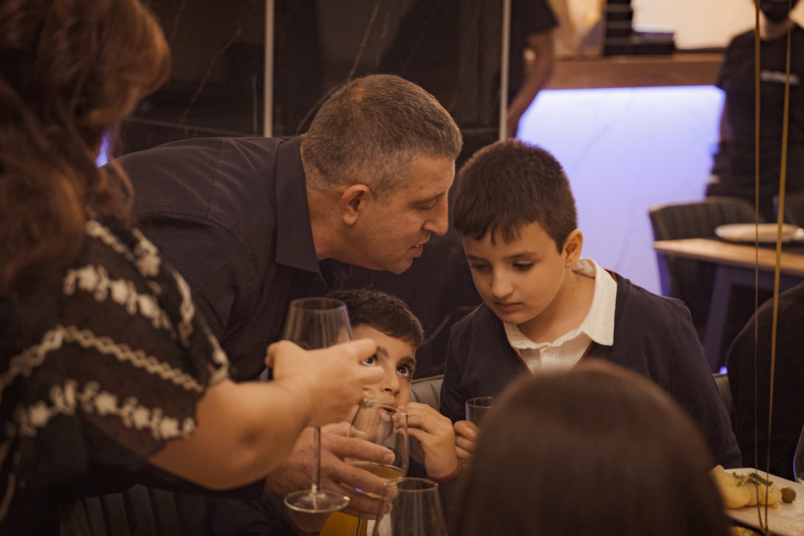 Birthday party. Middle East Photo Agency — Weddings, Bar & Bat Mitzvahs, Brit Milah, Theater, Magnets, Portraits