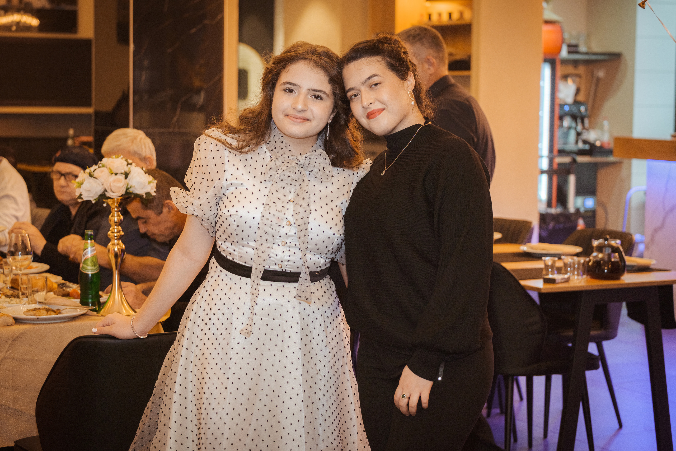 Birthday. Middle East Photo Agency סוכנות צילום המזרח התיכון — צילום מקצועי והדפסת מגנטים לאירועים