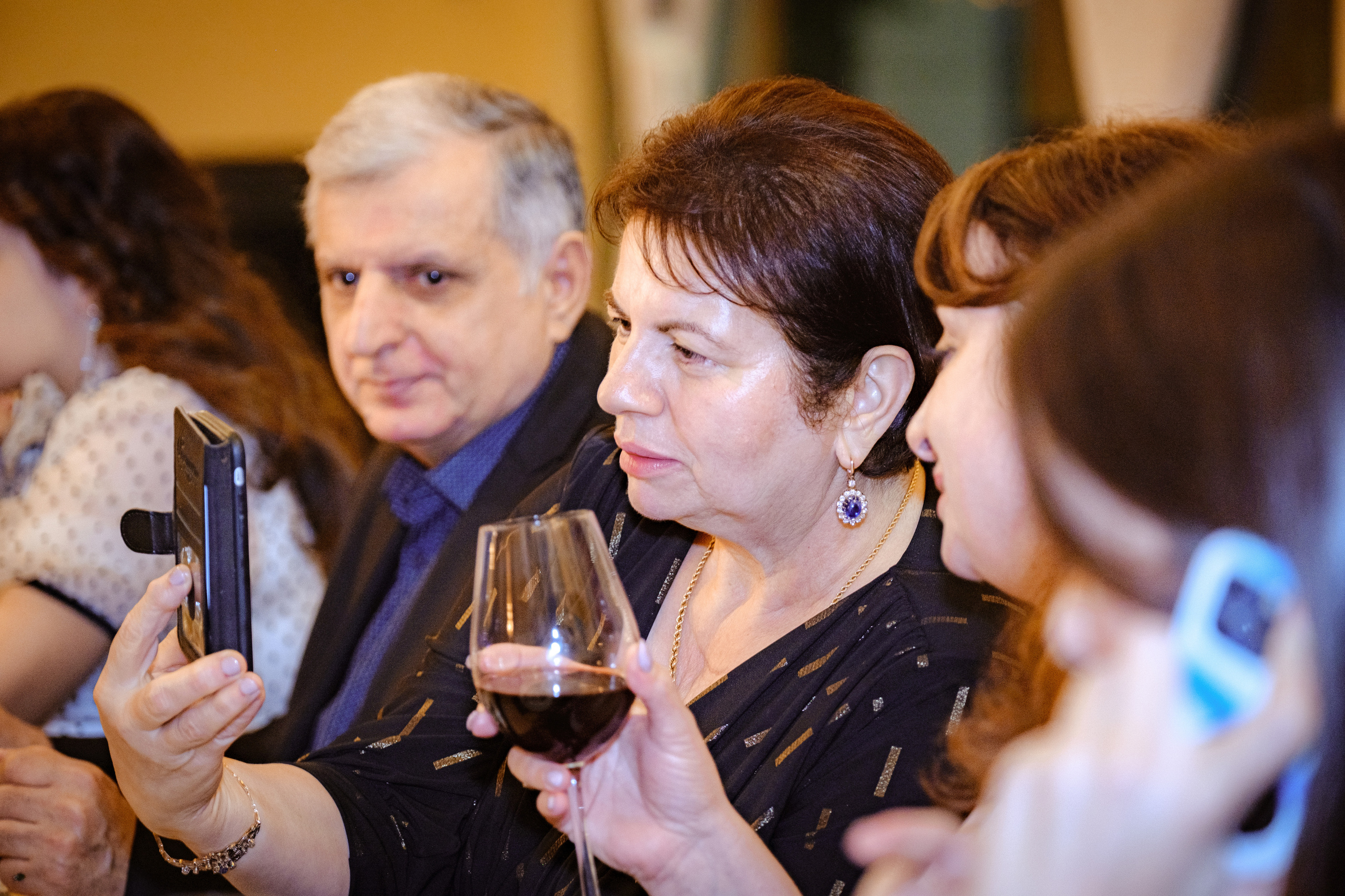 Birthday. Middle East Photo Agency סוכנות צילום המזרח התיכון — צילום מקצועי והדפסת מגנטים לאירועים