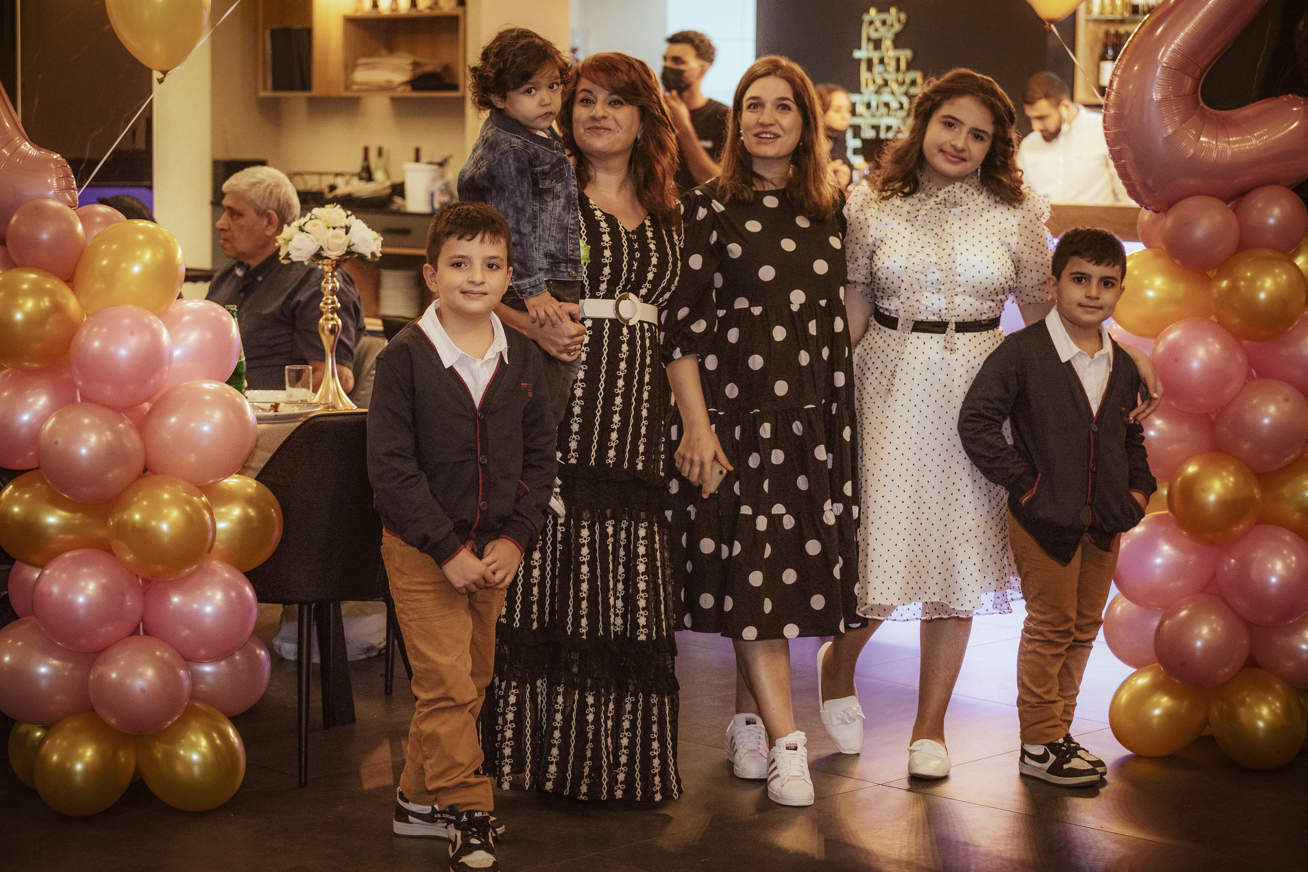 Birthday party. Middle East Photo Agency — Weddings, Bar & Bat Mitzvahs, Brit Milah, Theater, Magnets, Portraits