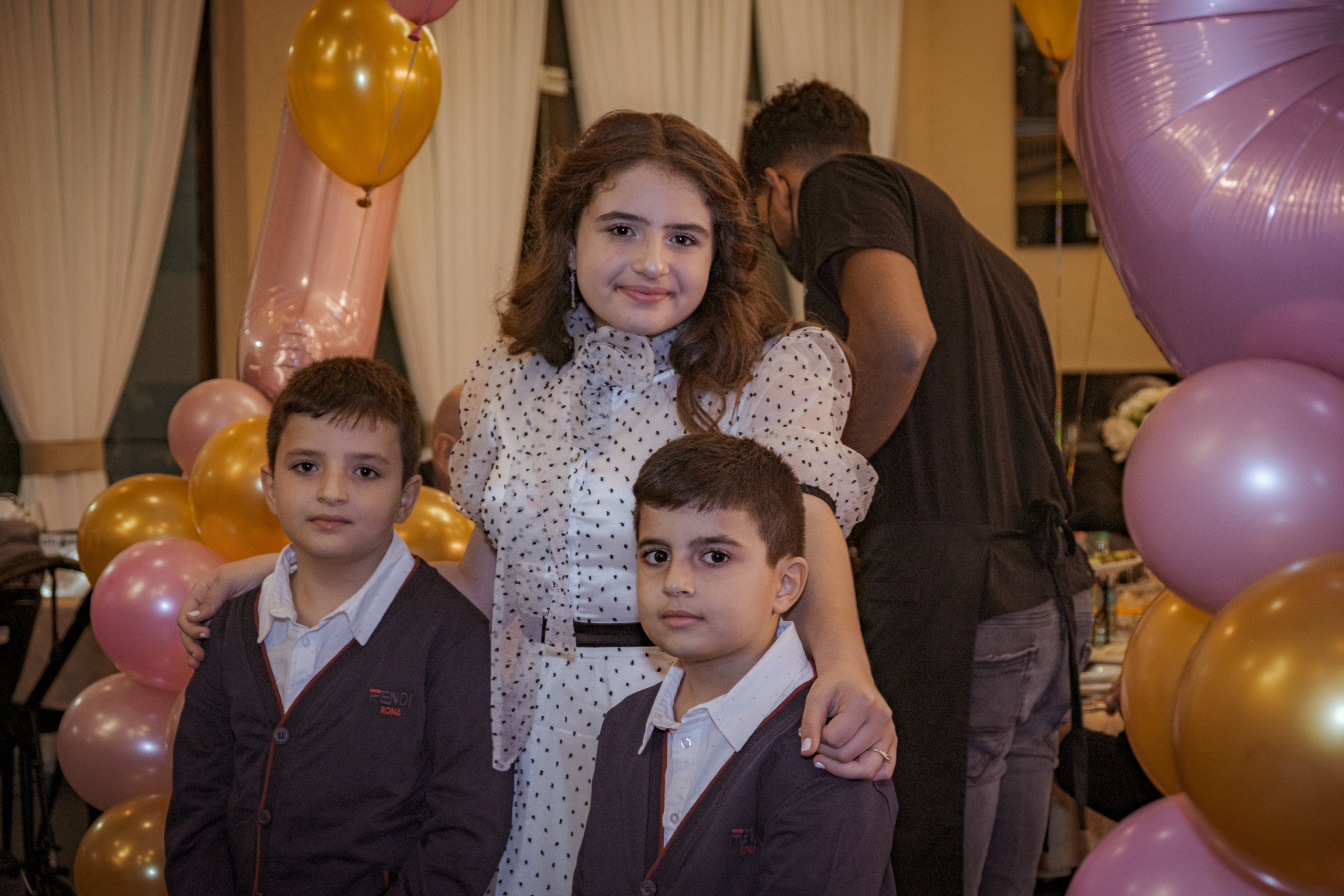 Birthday party. Middle East Photo Agency — Weddings, Bar & Bat Mitzvahs, Brit Milah, Theater, Magnets, Portraits