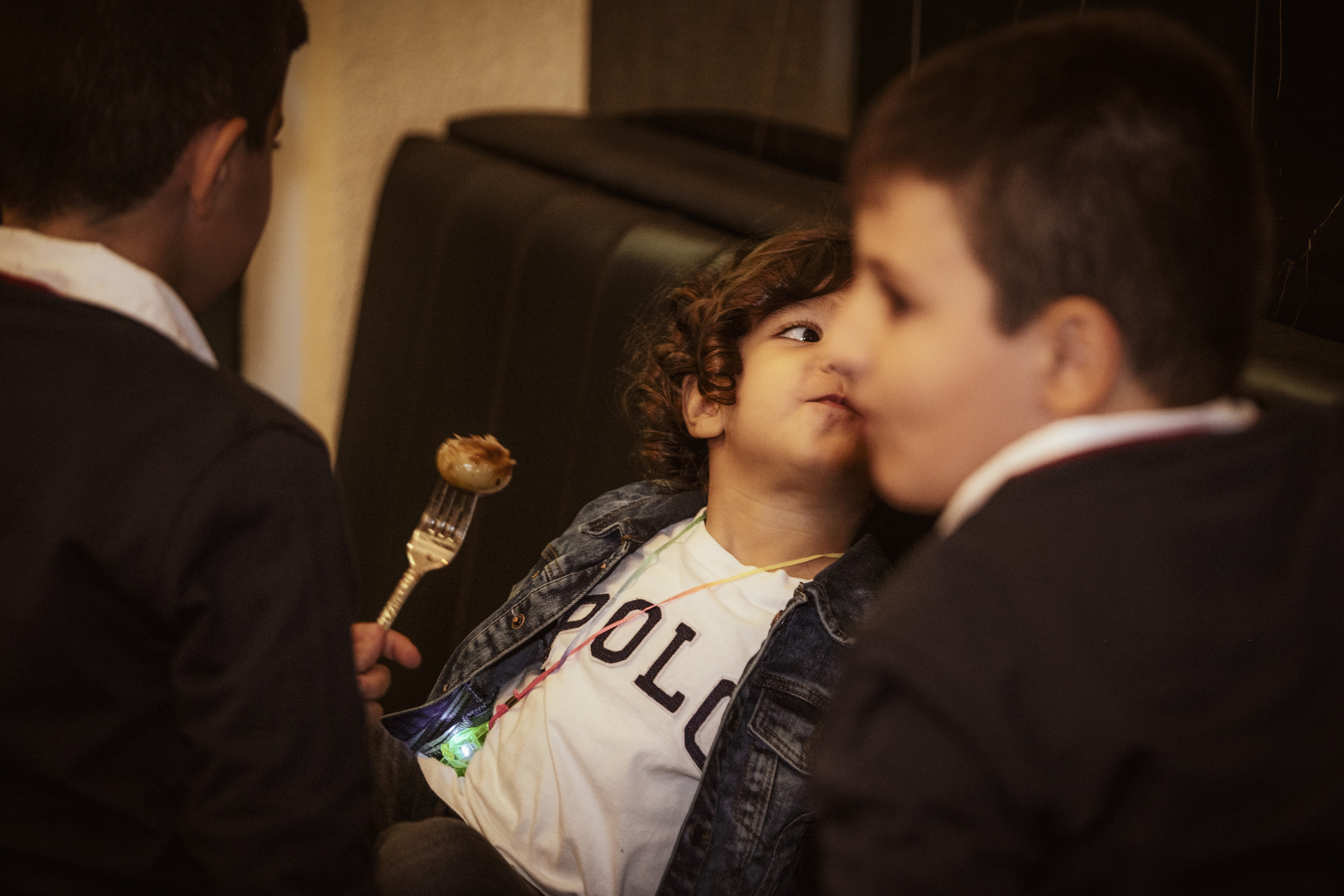 Birthday party. Middle East Photo Agency — Weddings, Bar & Bat Mitzvahs, Brit Milah, Theater, Magnets, Portraits