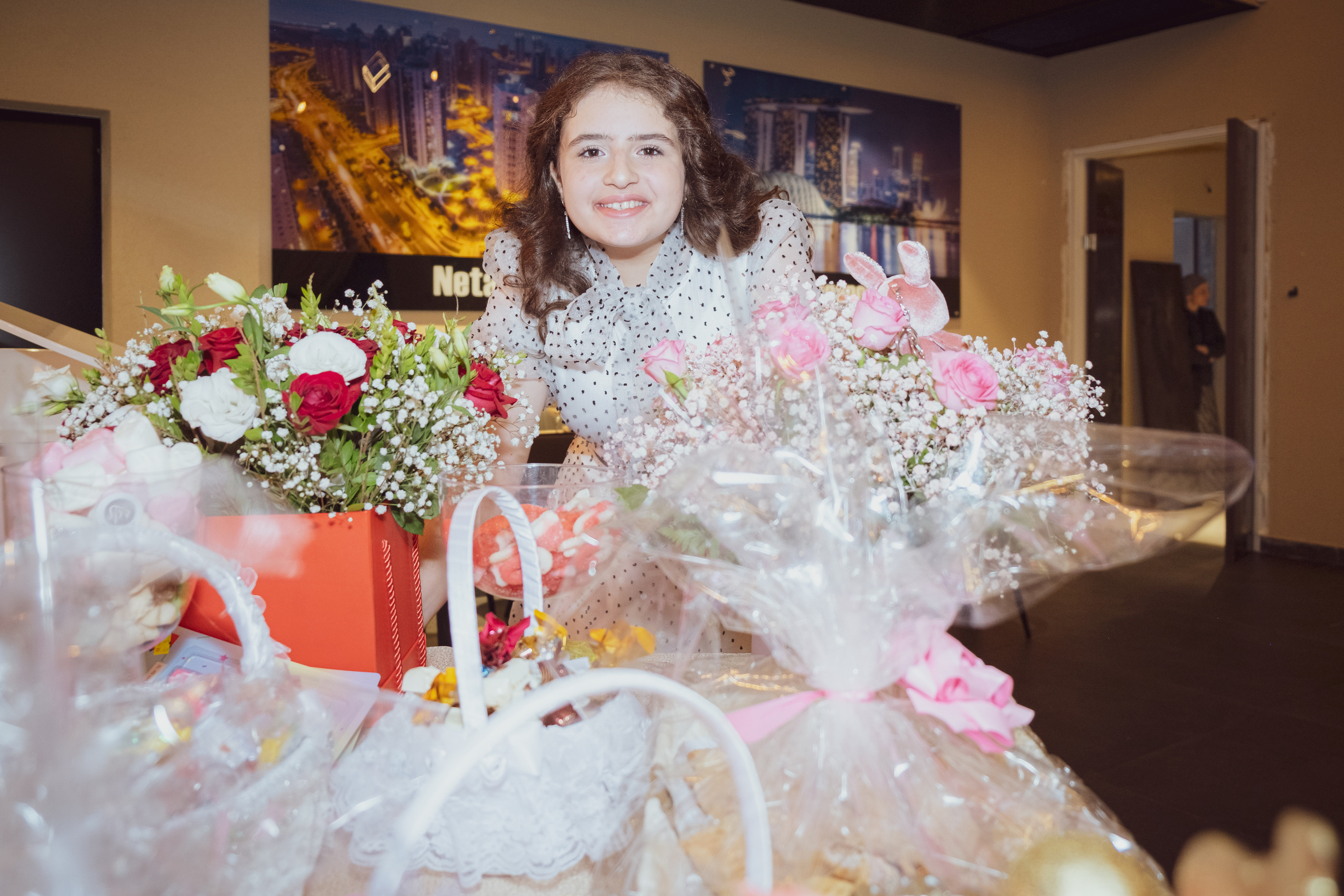 Birthday. Middle East Photo Agency סוכנות צילום המזרח התיכון — צילום מקצועי והדפסת מגנטים לאירועים