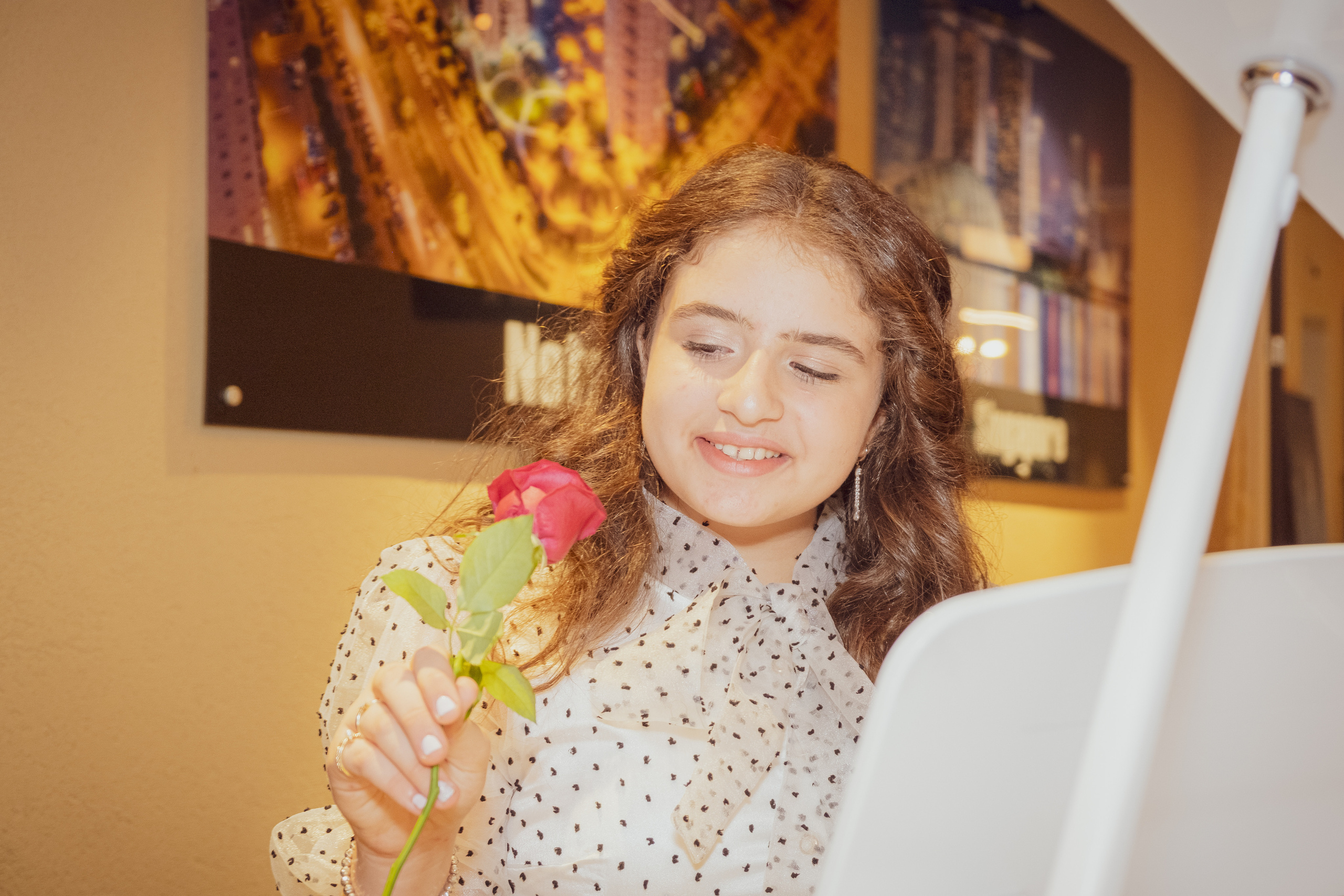 Birthday. Middle East Photo Agency סוכנות צילום המזרח התיכון — צילום מקצועי והדפסת מגנטים לאירועים