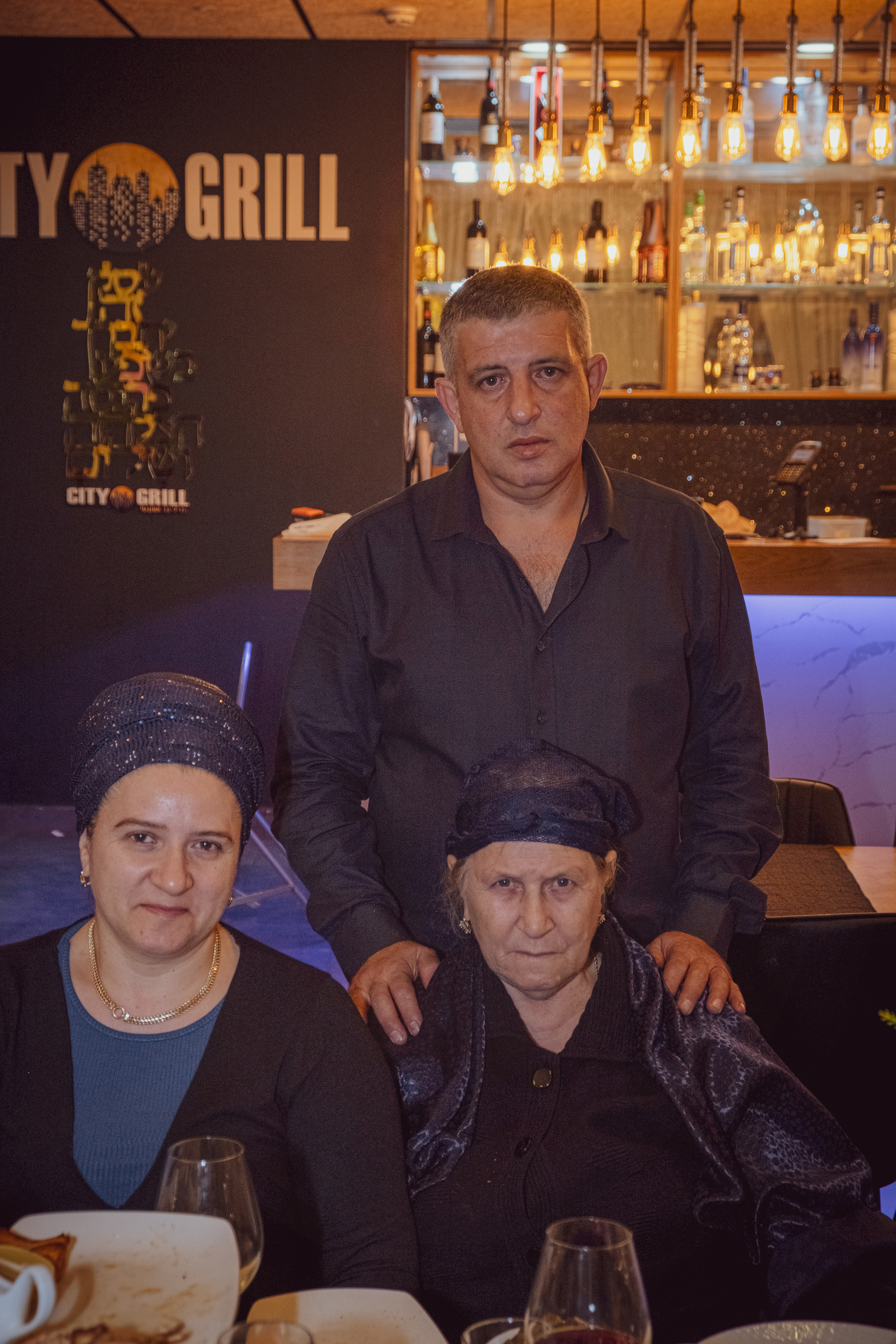 Birthday party. Middle East Photo Agency — Weddings, Bar & Bat Mitzvahs, Brit Milah, Theater, Magnets, Portraits