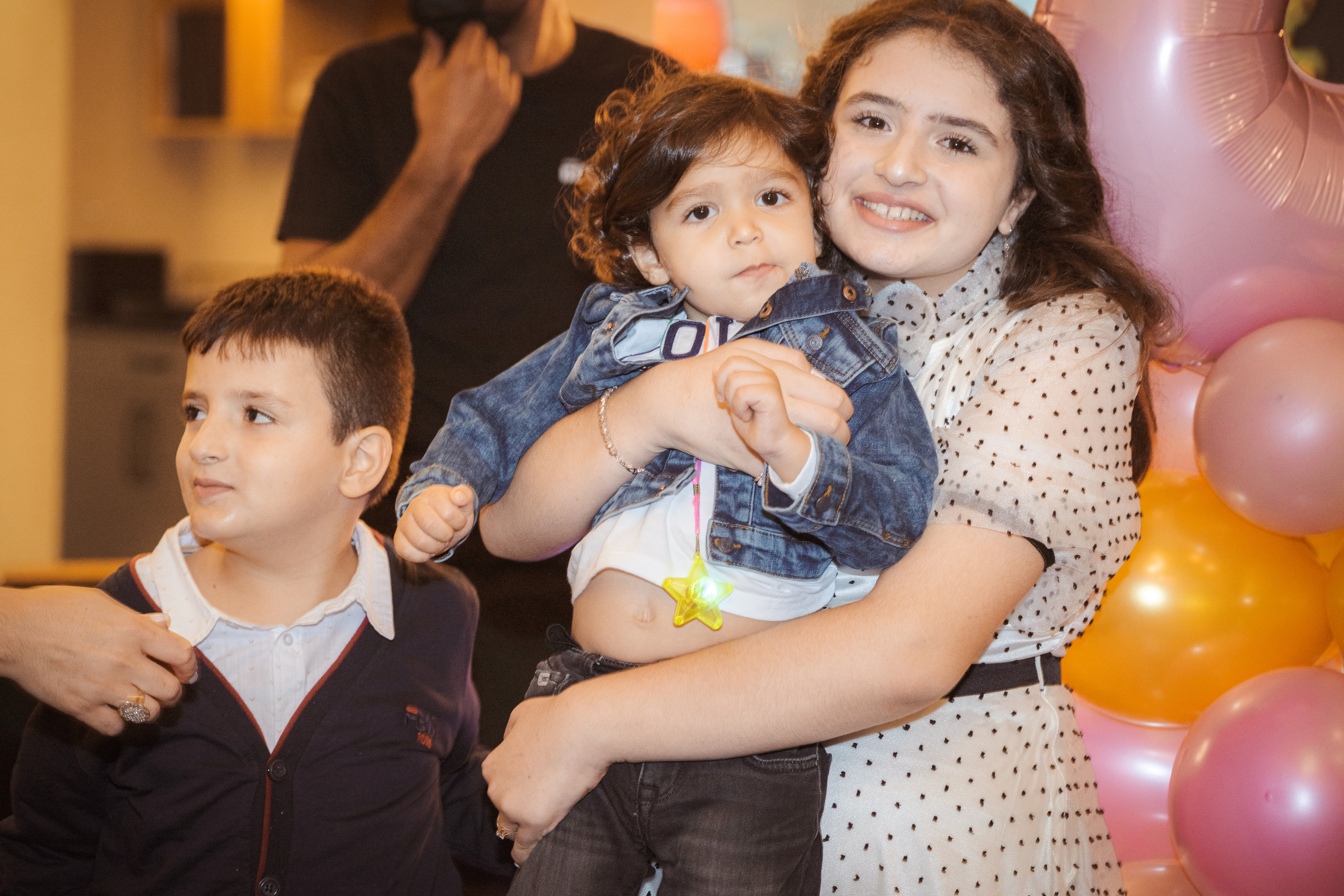 Birthday. Middle East Photo Agency סוכנות צילום המזרח התיכון — צילום מקצועי והדפסת מגנטים לאירועים