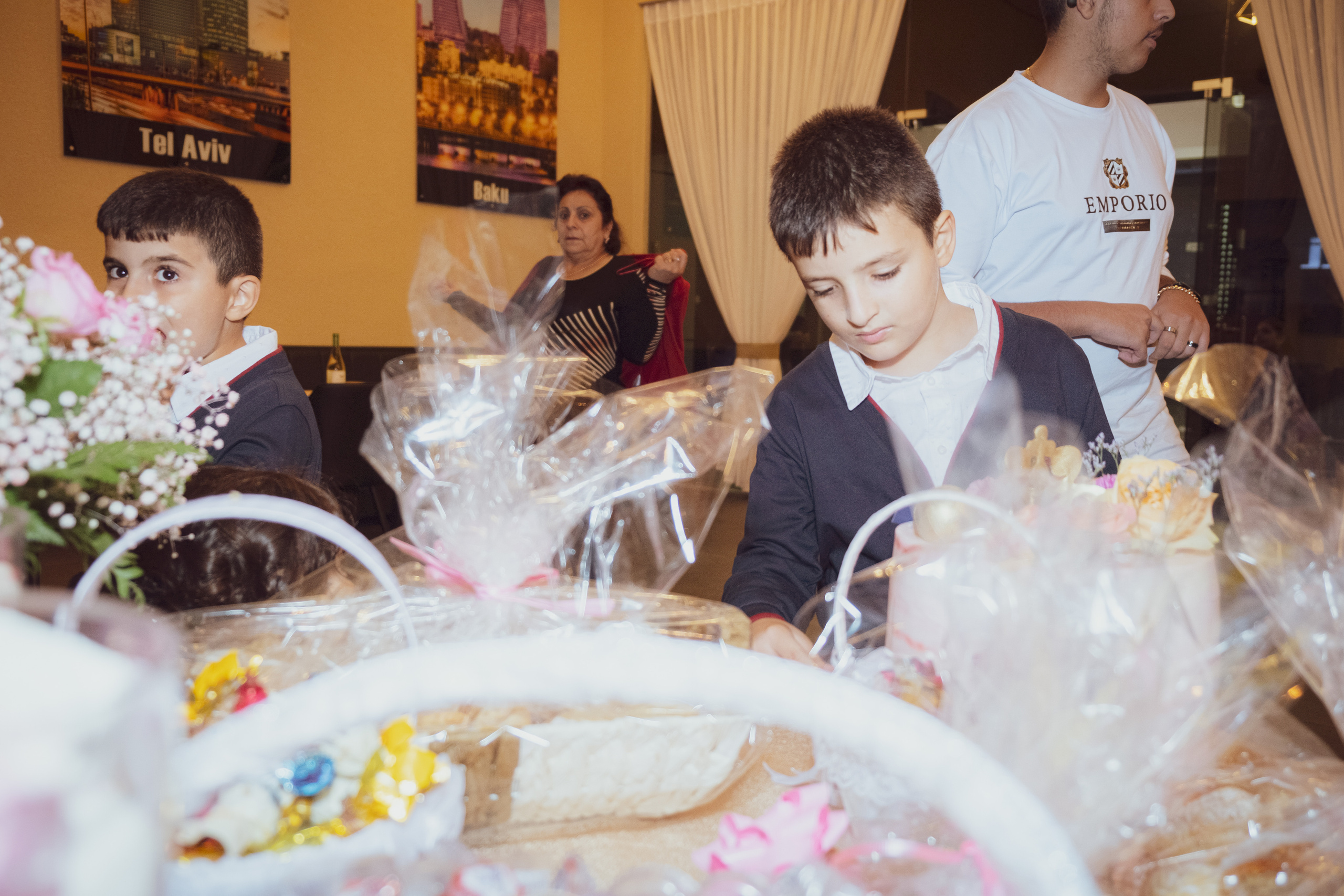 Birthday. Middle East Photo Agency סוכנות צילום המזרח התיכון — צילום מקצועי והדפסת מגנטים לאירועים