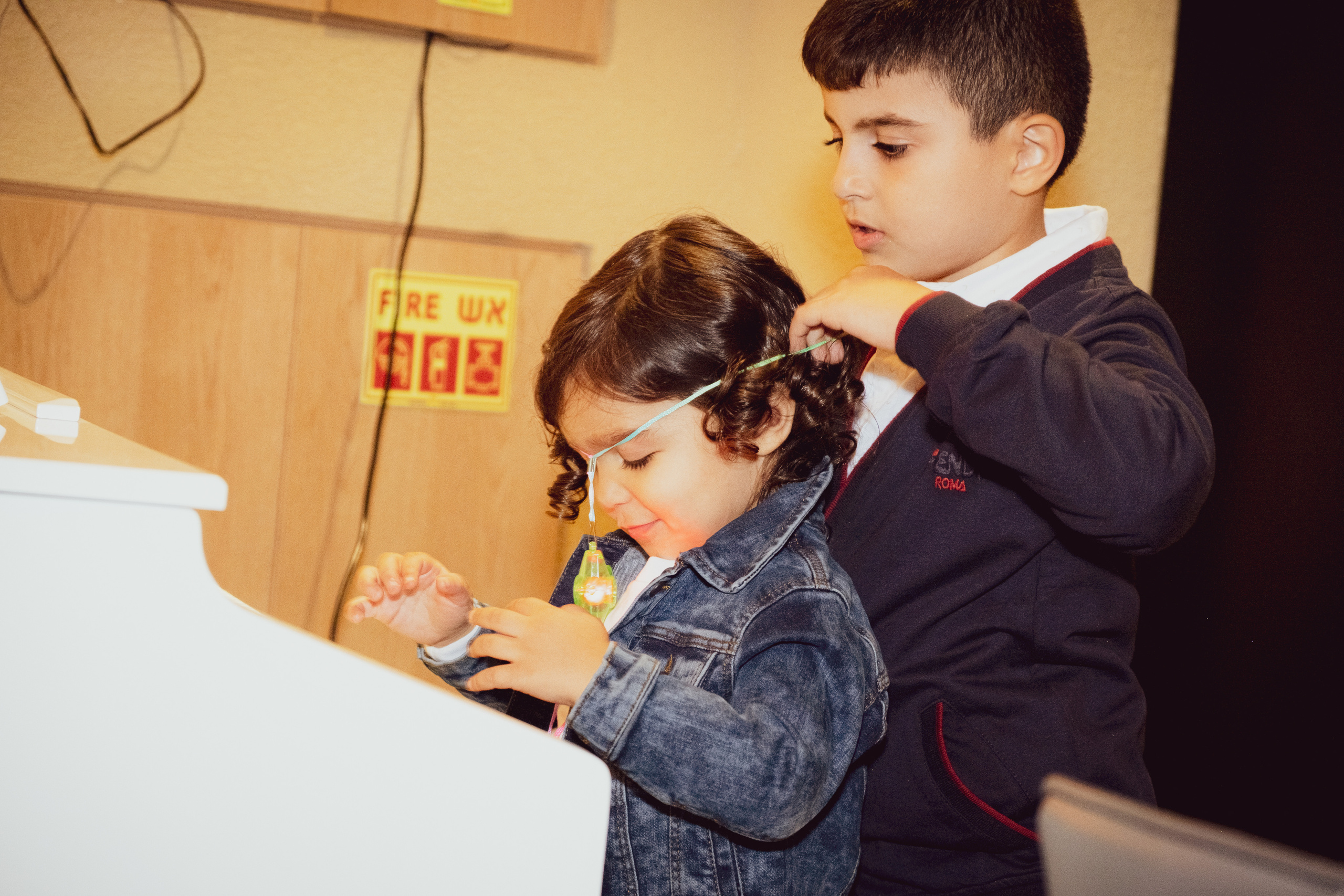 Birthday. Middle East Photo Agency סוכנות צילום המזרח התיכון — צילום מקצועי והדפסת מגנטים לאירועים