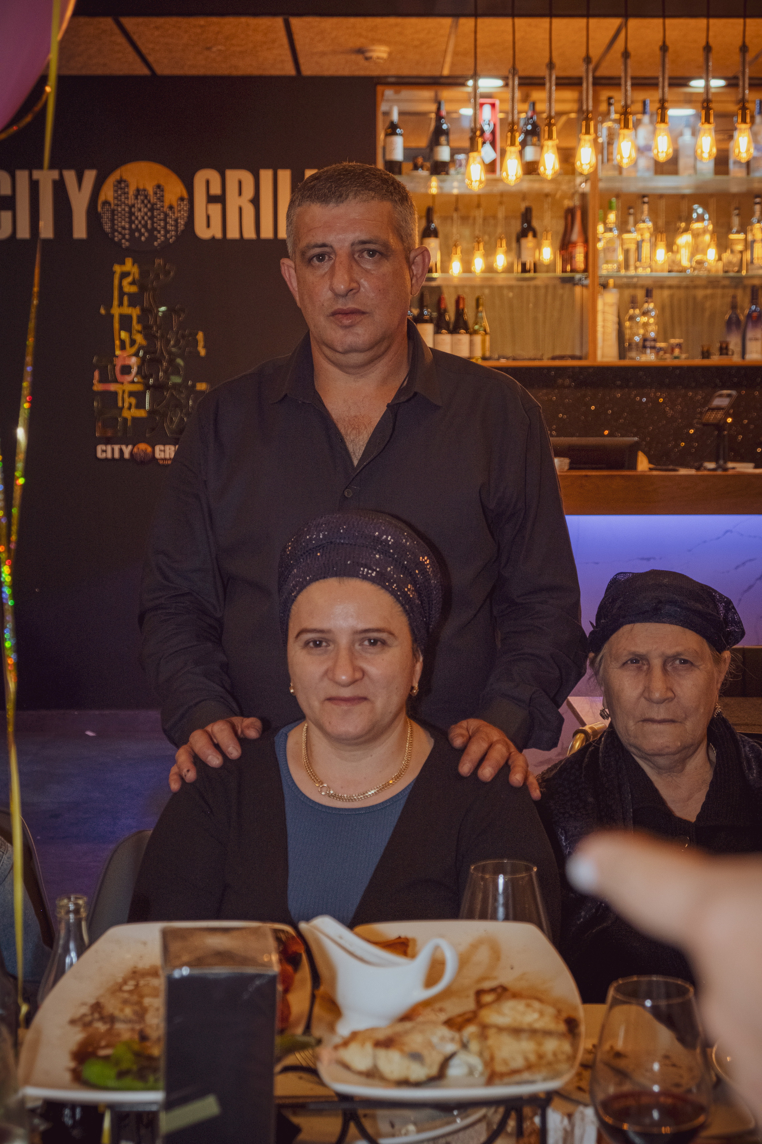 Birthday party. Middle East Photo Agency — Weddings, Bar & Bat Mitzvahs, Brit Milah, Theater, Magnets, Portraits