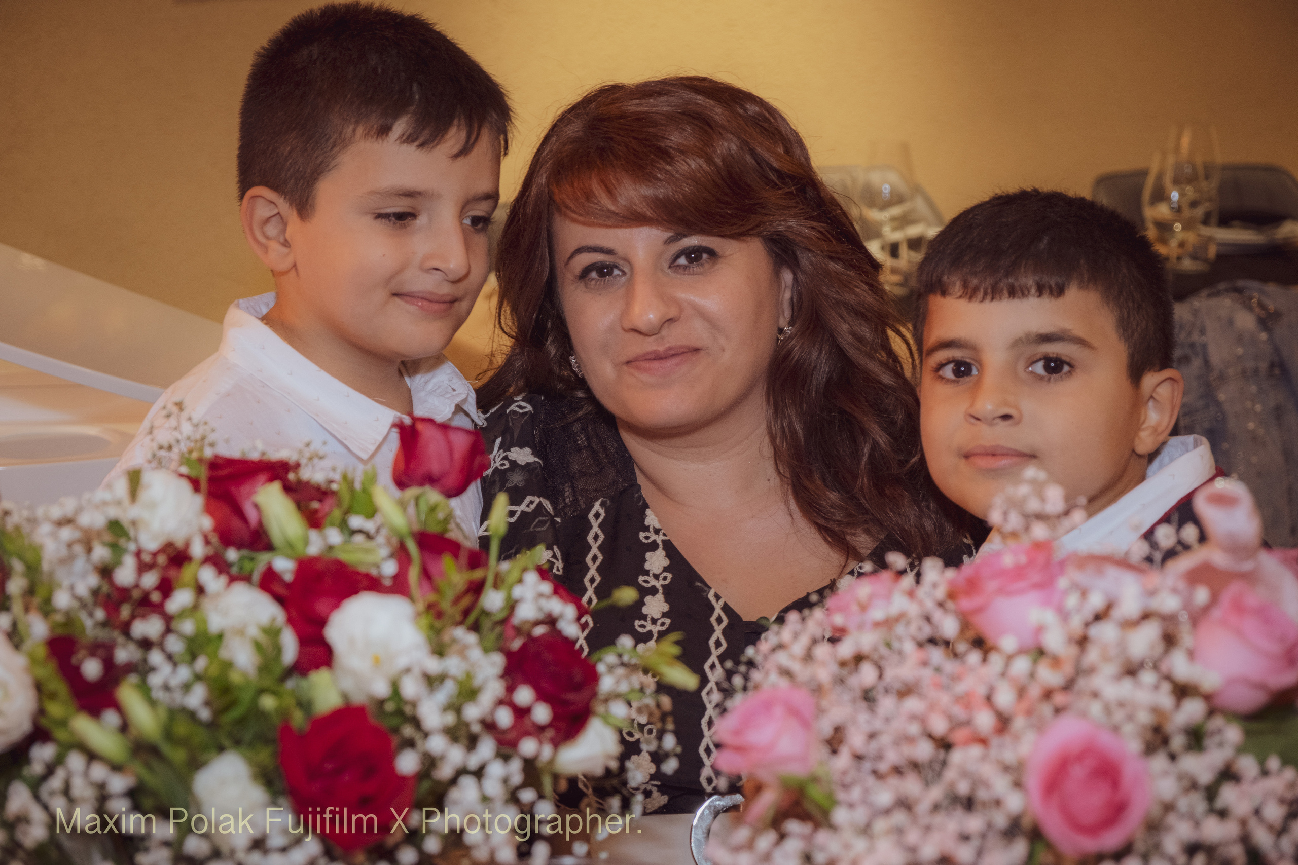 Birthday party. Middle East Photo Agency — Weddings, Bar & Bat Mitzvahs, Brit Milah, Theater, Magnets, Portraits