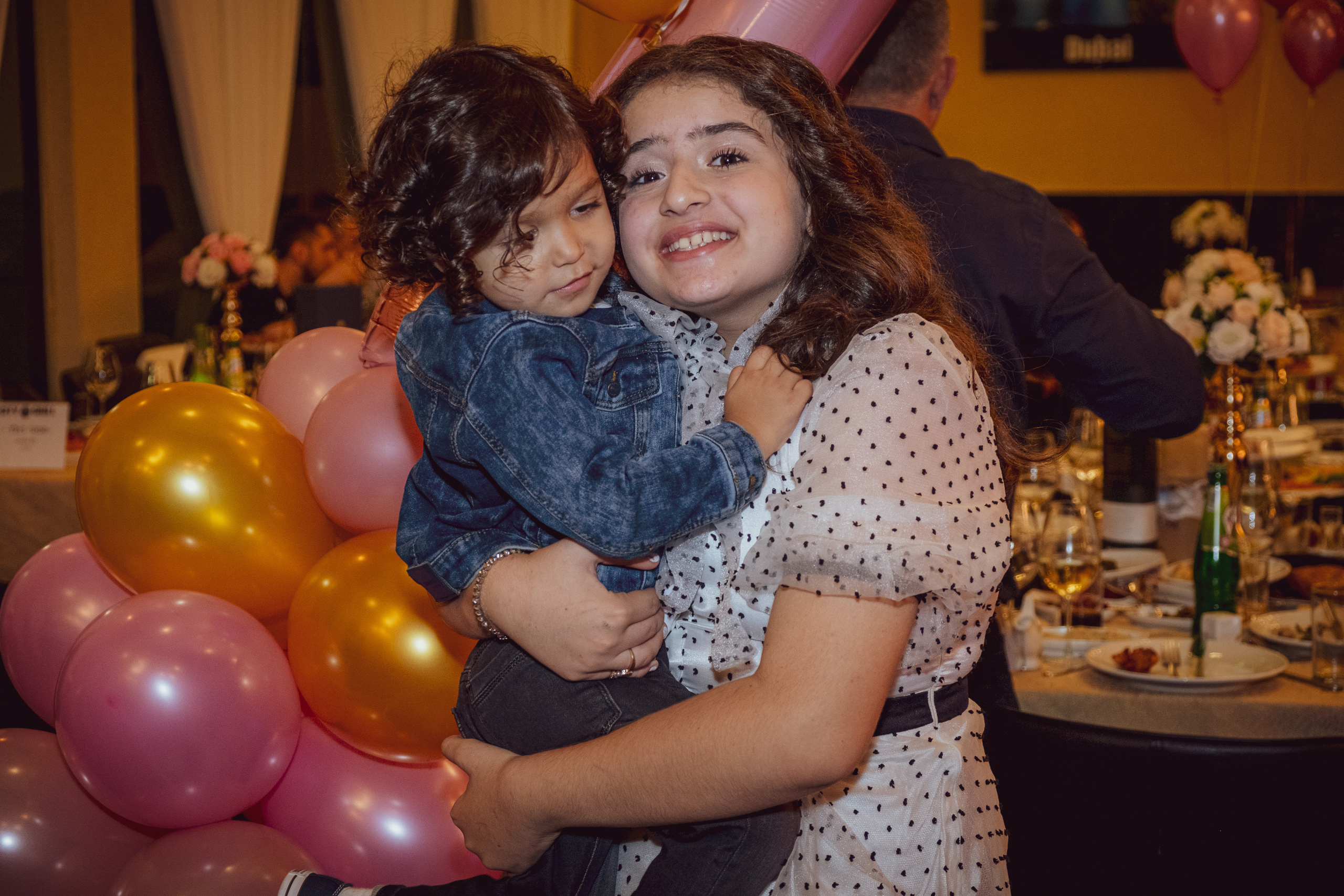 Birthday party. Middle East Photo Agency — Weddings, Bar & Bat Mitzvahs, Brit Milah, Theater, Magnets, Portraits