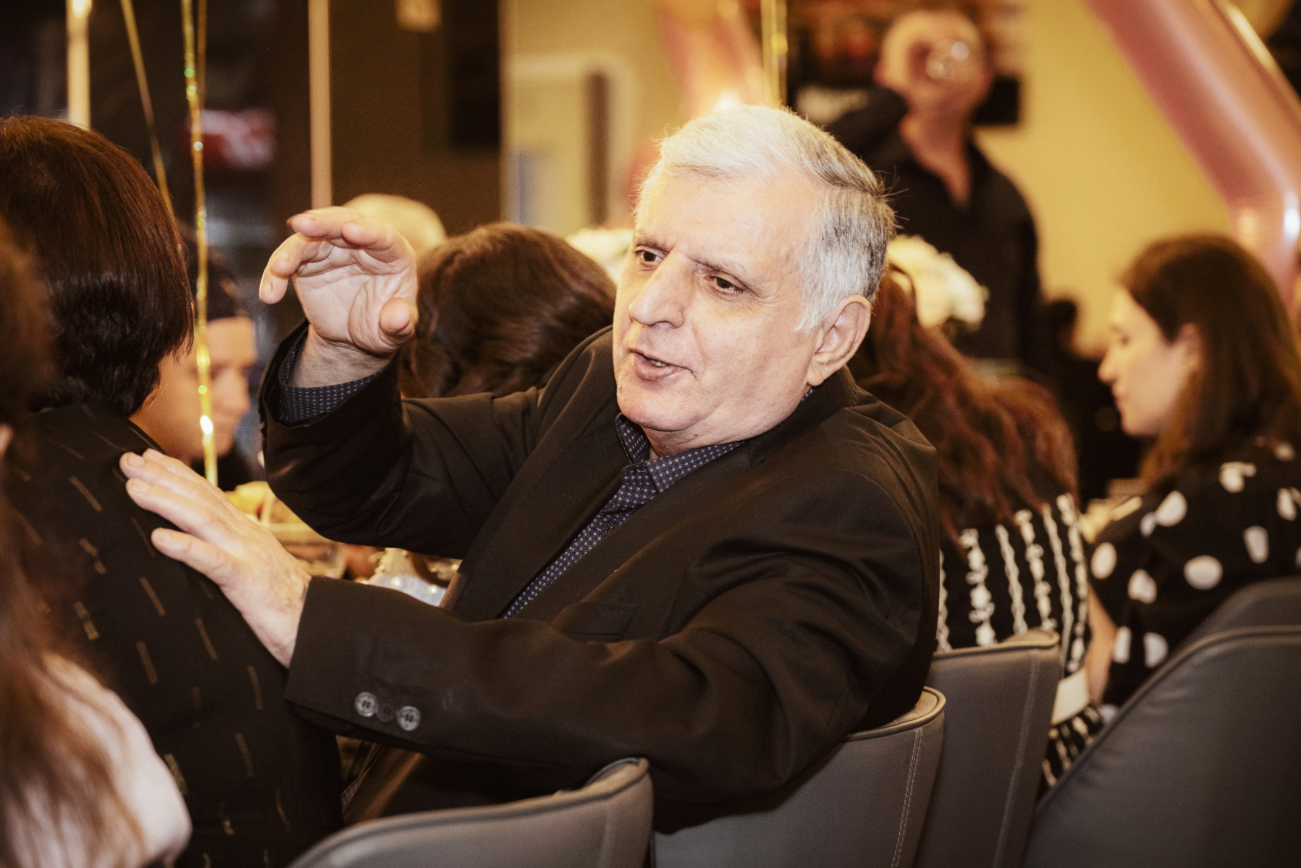 Birthday. Middle East Photo Agency סוכנות צילום המזרח התיכון — צילום מקצועי והדפסת מגנטים לאירועים