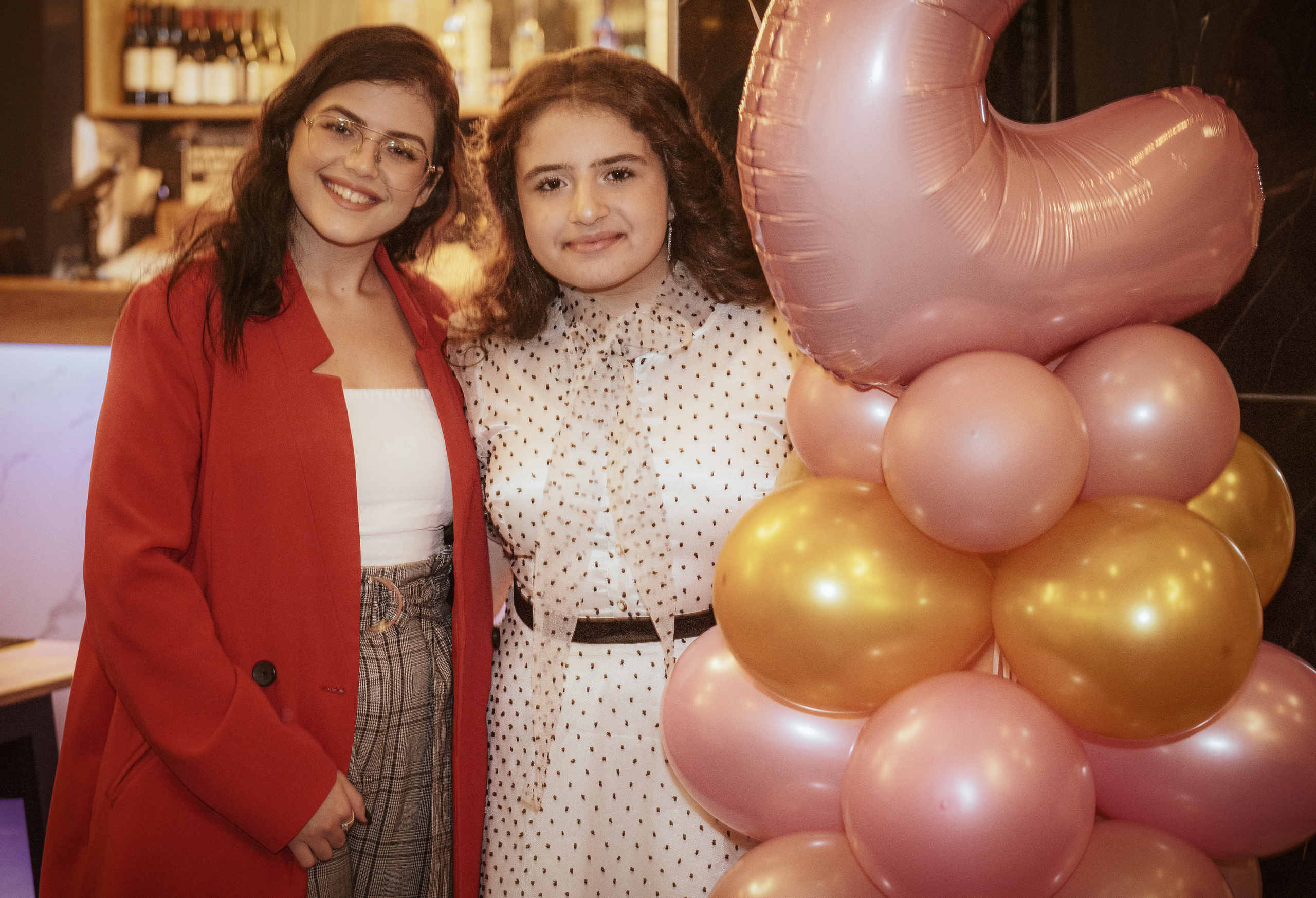 Birthday party. Middle East Photo Agency — Weddings, Bar & Bat Mitzvahs, Brit Milah, Theater, Magnets, Portraits