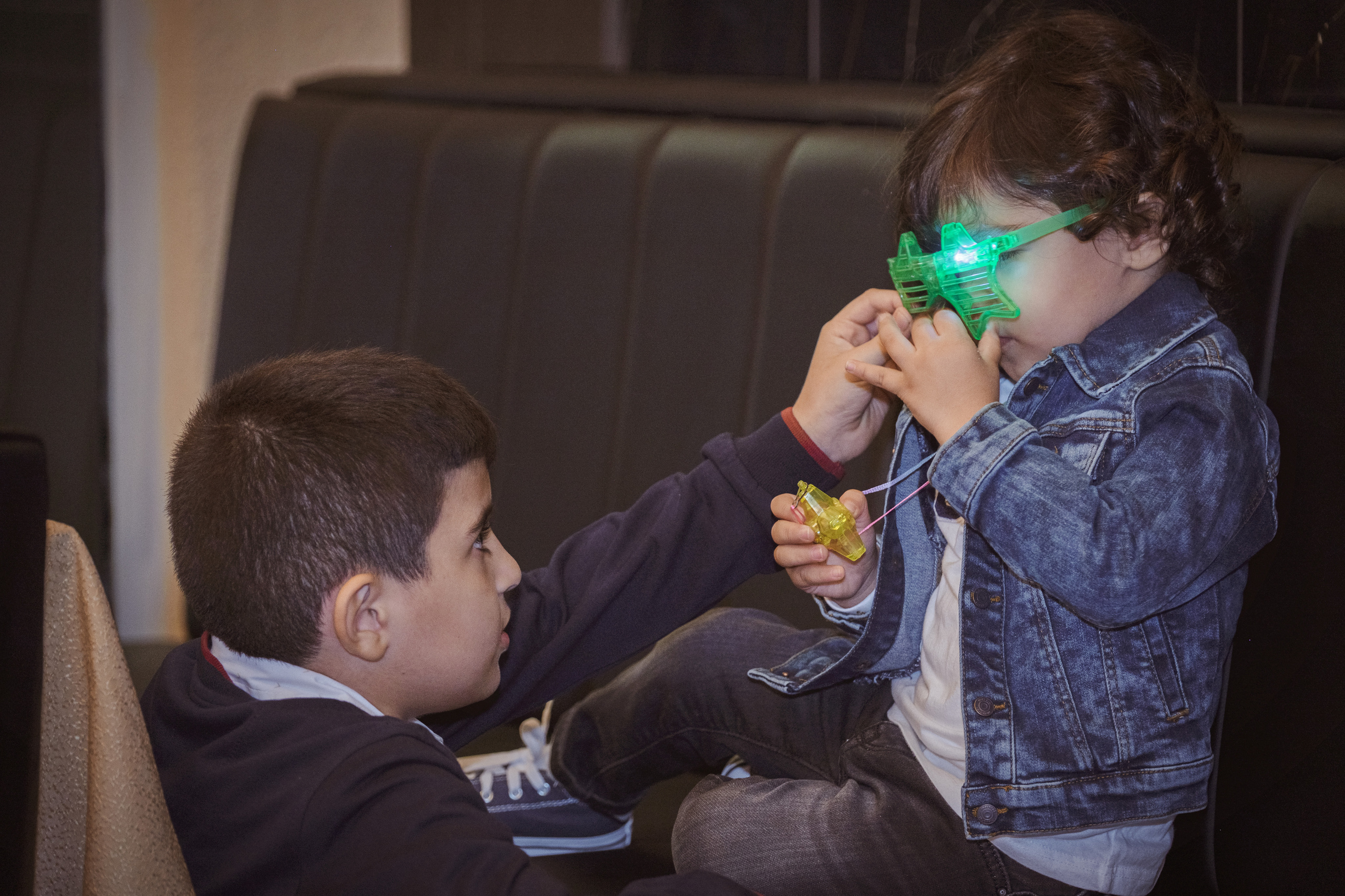 Birthday. Middle East Photo Agency סוכנות צילום המזרח התיכון — צילום מקצועי והדפסת מגנטים לאירועים