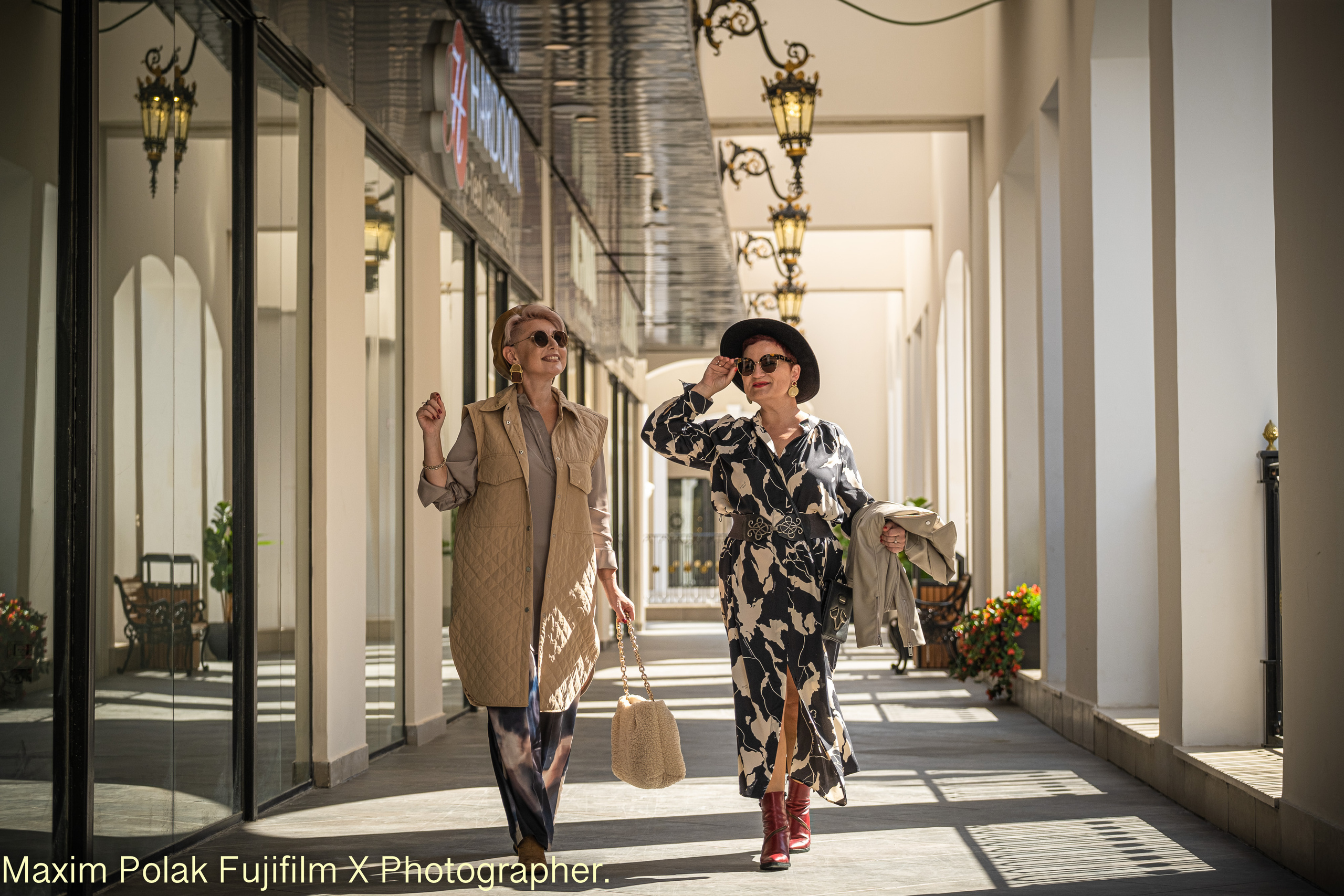 Venezia Modiin. Middle East Photo Agency סוכנות צילום המזרח התיכון — צילום מקצועי והדפסת מגנטים לאירועים