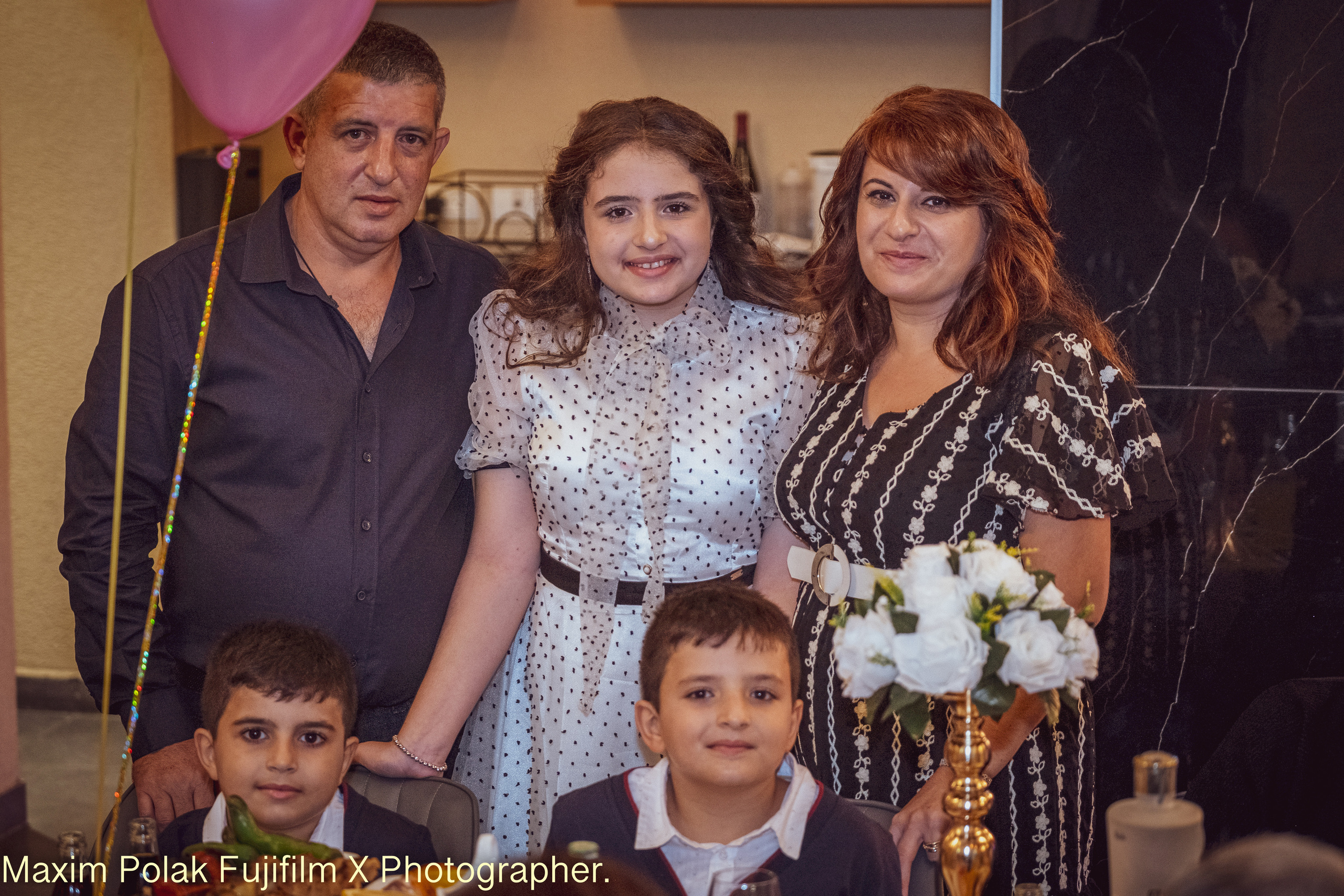 Birthday party. Middle East Photo Agency — Weddings, Bar & Bat Mitzvahs, Brit Milah, Theater, Magnets, Portraits