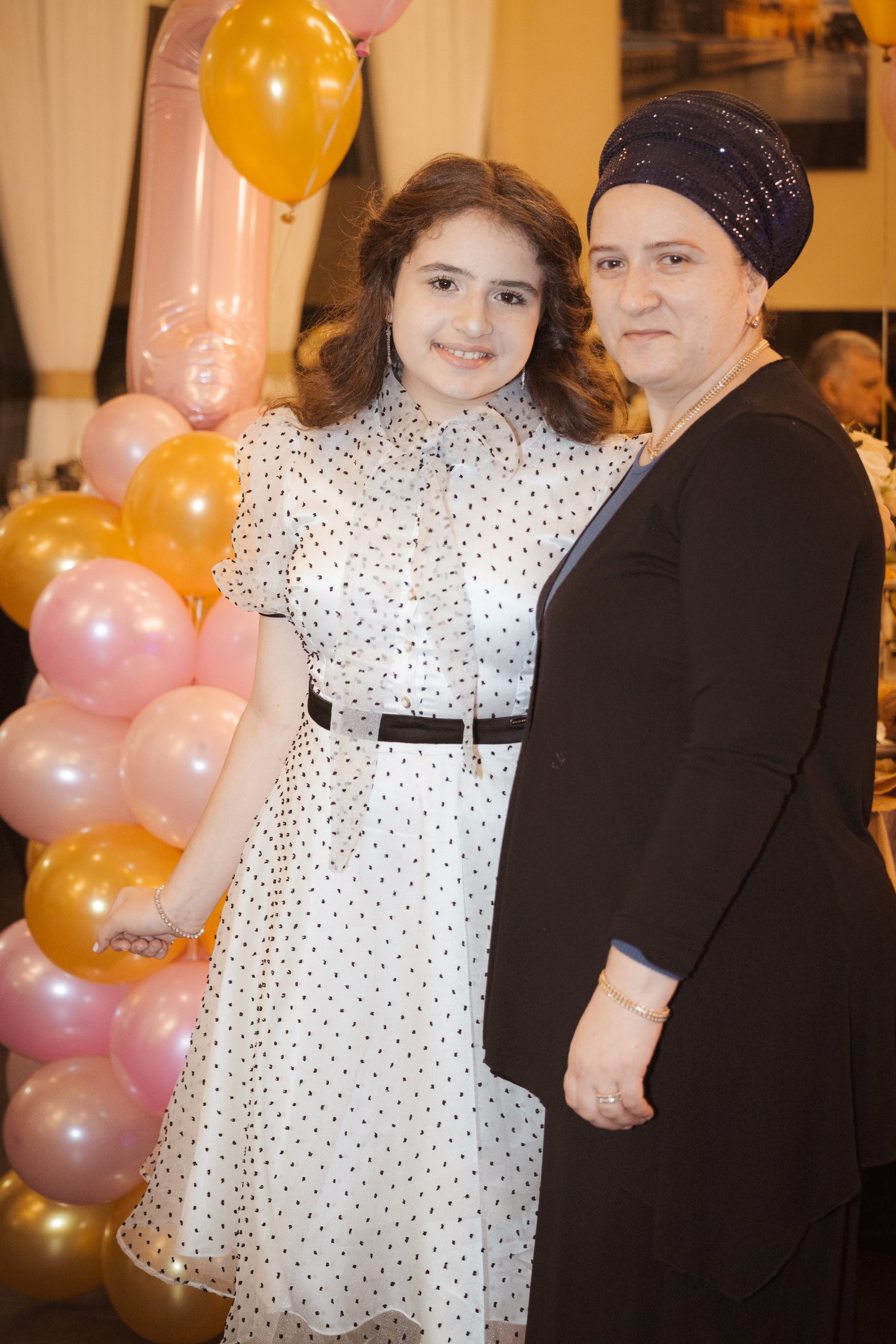 Birthday. Middle East Photo Agency סוכנות צילום המזרח התיכון — צילום מקצועי והדפסת מגנטים לאירועים