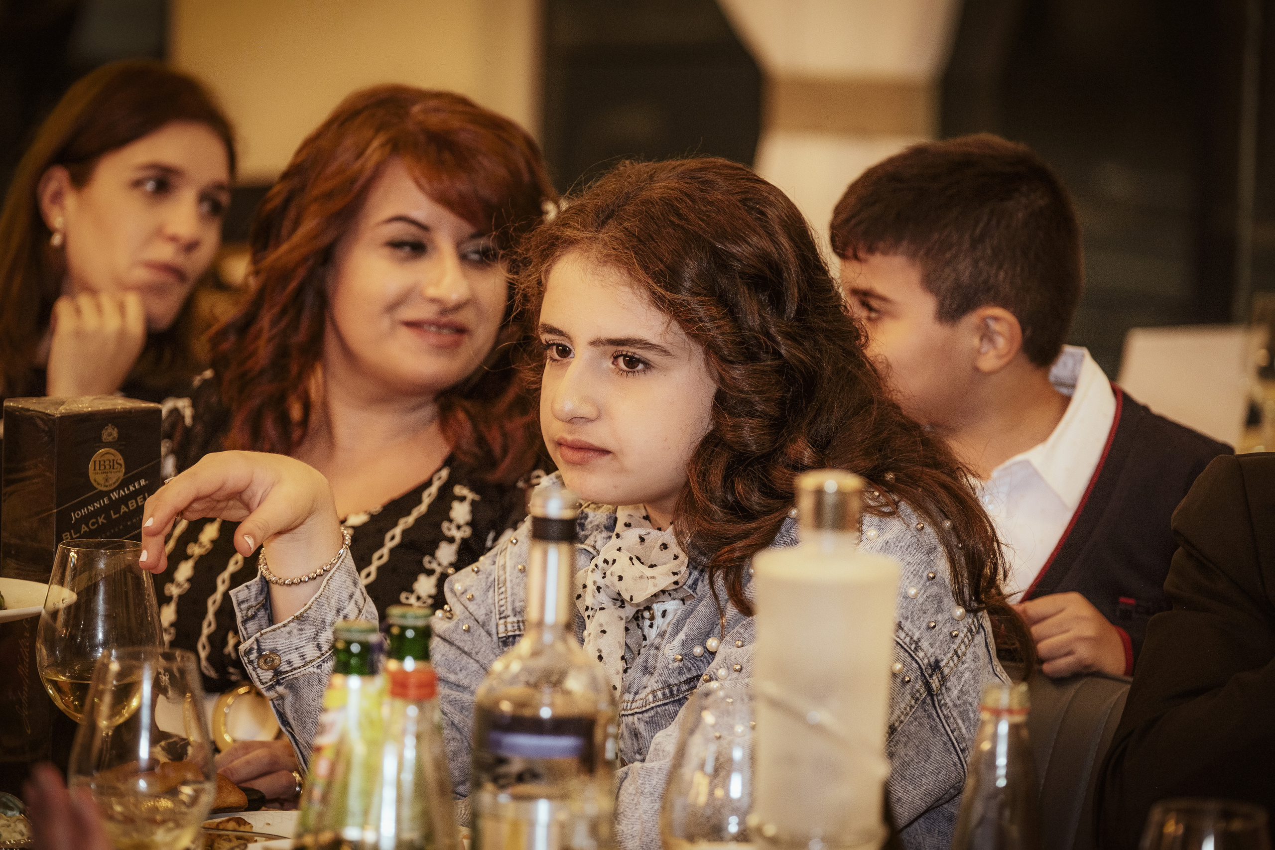 Birthday party. Middle East Photo Agency — Weddings, Bar & Bat Mitzvahs, Brit Milah, Theater, Magnets, Portraits