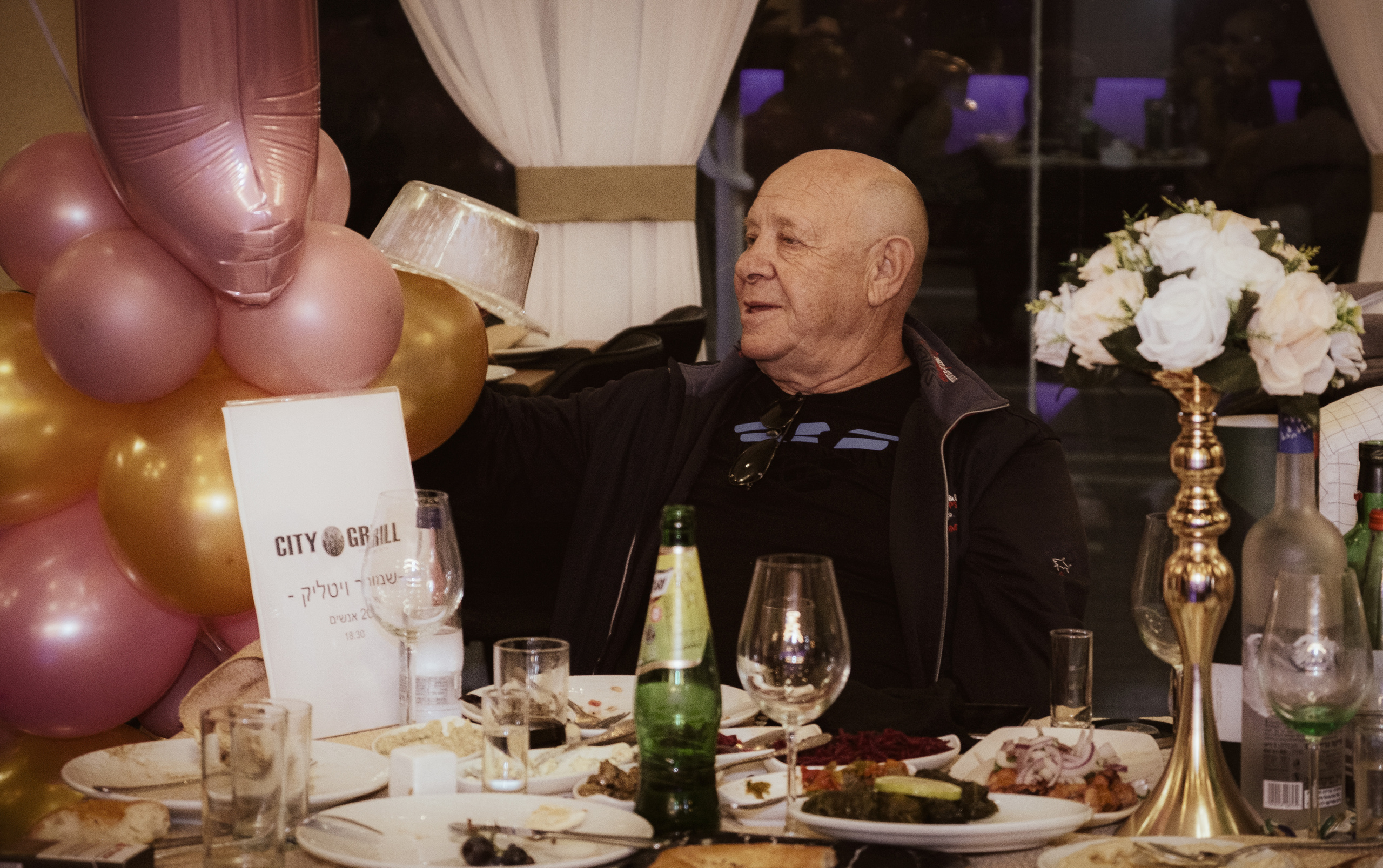 Birthday. Middle East Photo Agency סוכנות צילום המזרח התיכון — צילום מקצועי והדפסת מגנטים לאירועים