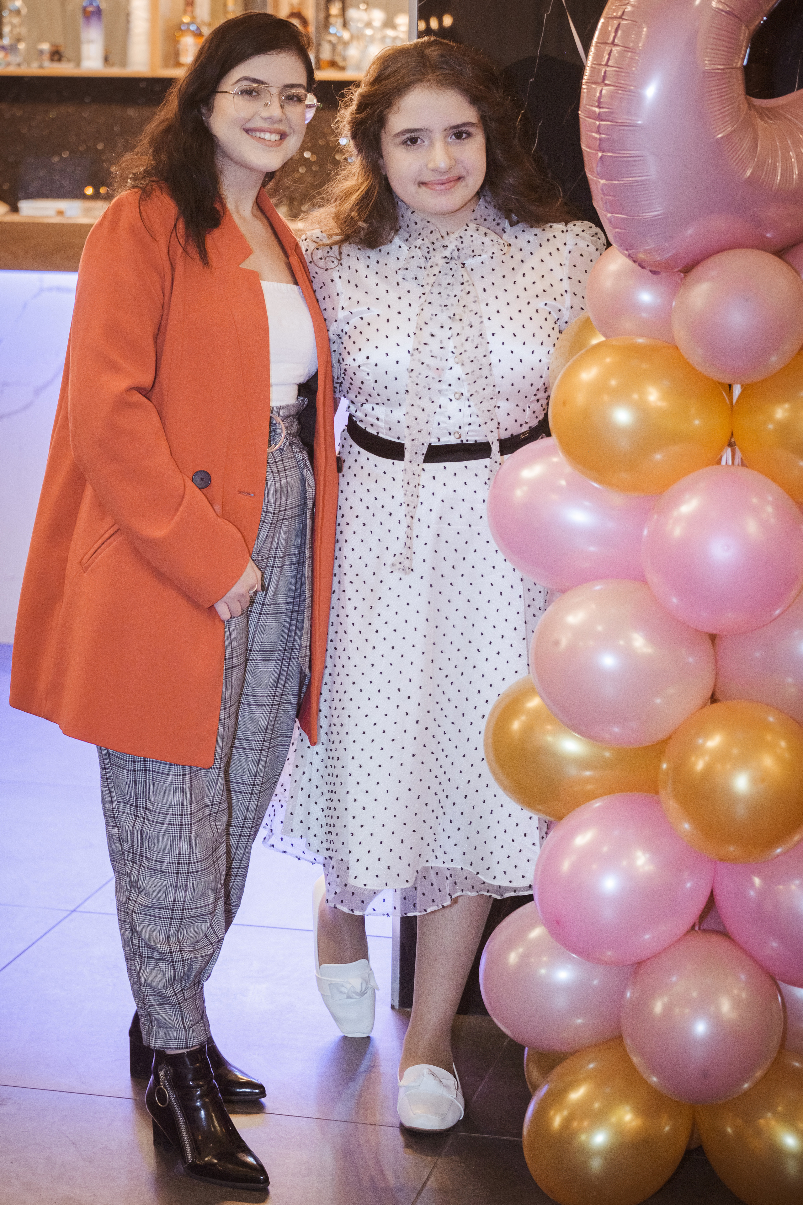 Birthday. Middle East Photo Agency סוכנות צילום המזרח התיכון — צילום מקצועי והדפסת מגנטים לאירועים